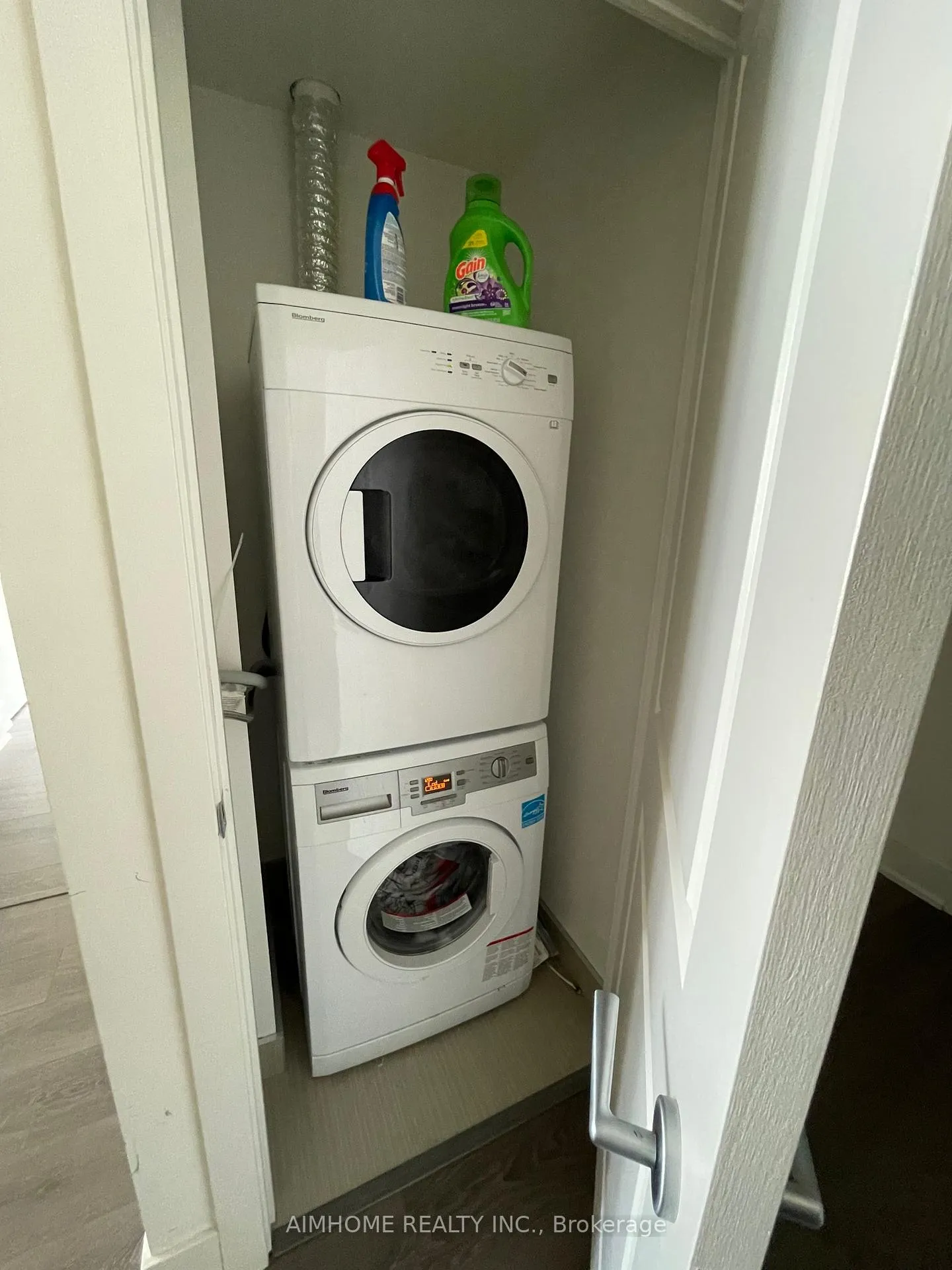 Photo 4 of Unit 913, 180 Enterprise Boulevard, Markham, Unionville — HOMEH