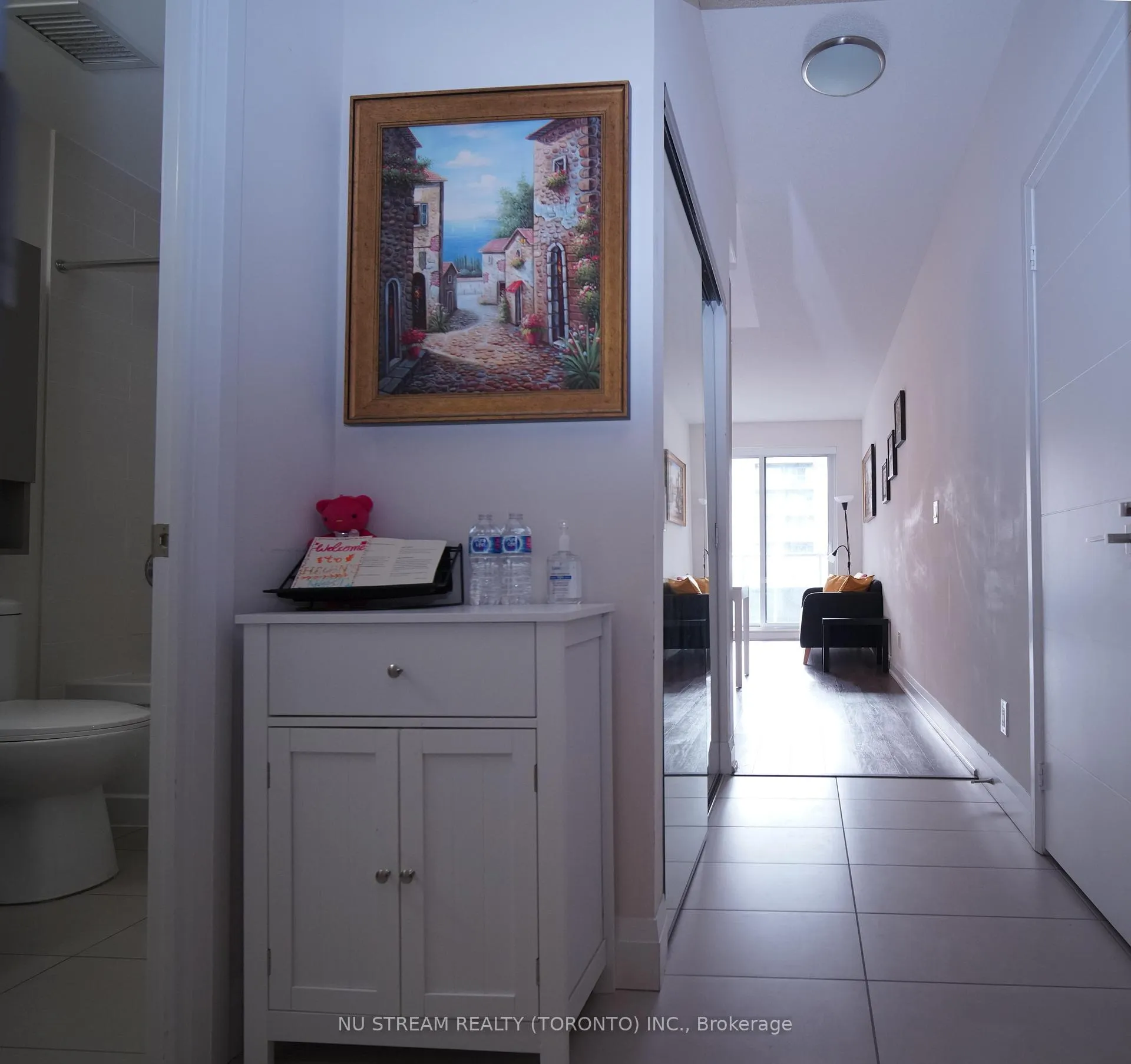 Photo 9 of Unit 223, 28 Uptown Drive, Markham, Unionville — HOMEH