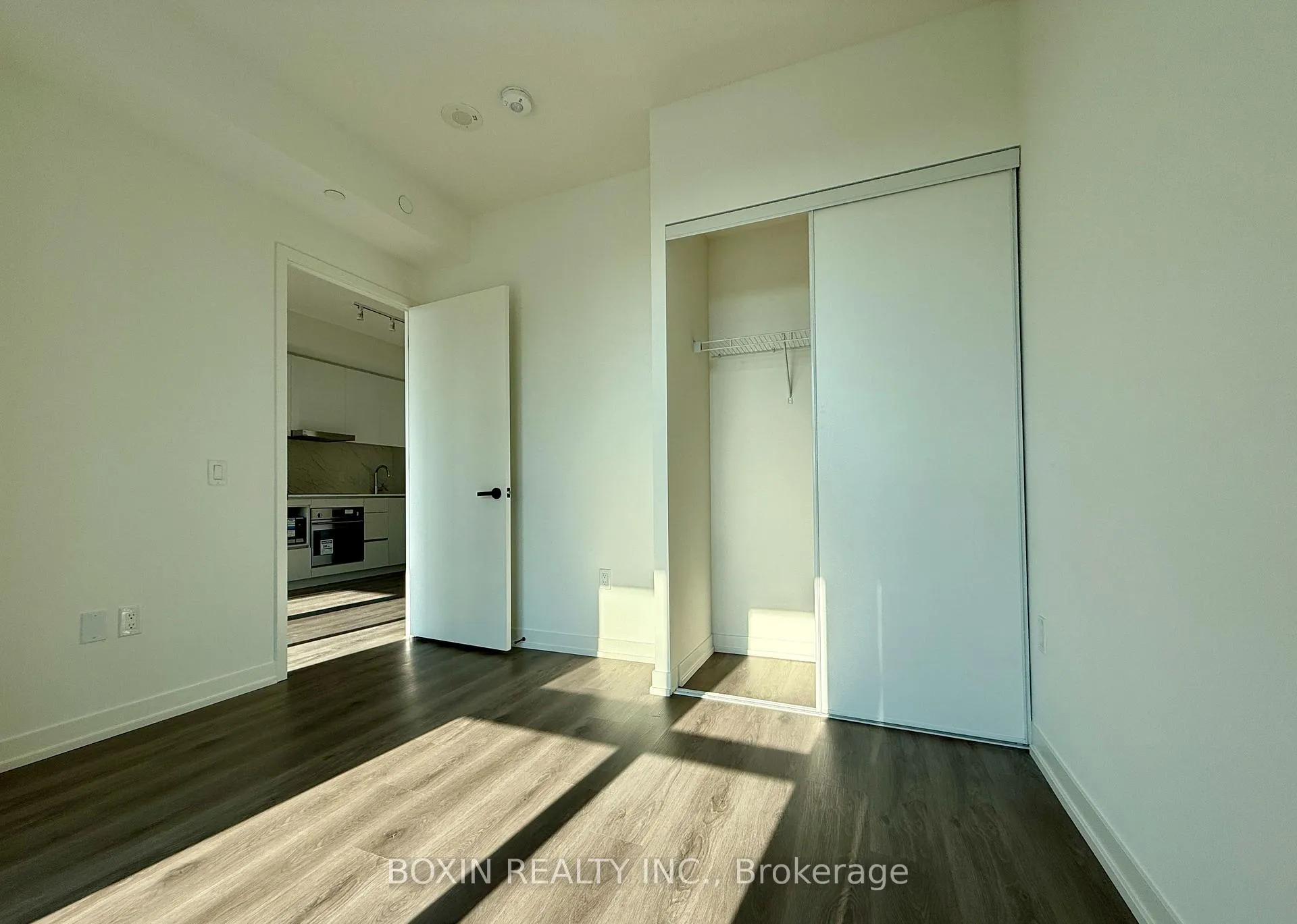 Photo 9 of Unit 515, 28 Interchange Way, Vaughan, Vaughan Corporate Centre — HOMEH