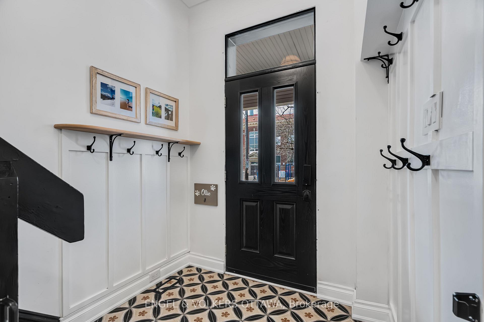 Photo 4 of 817 Lyon Street S, Ottawa, Glebe — HOMEH
