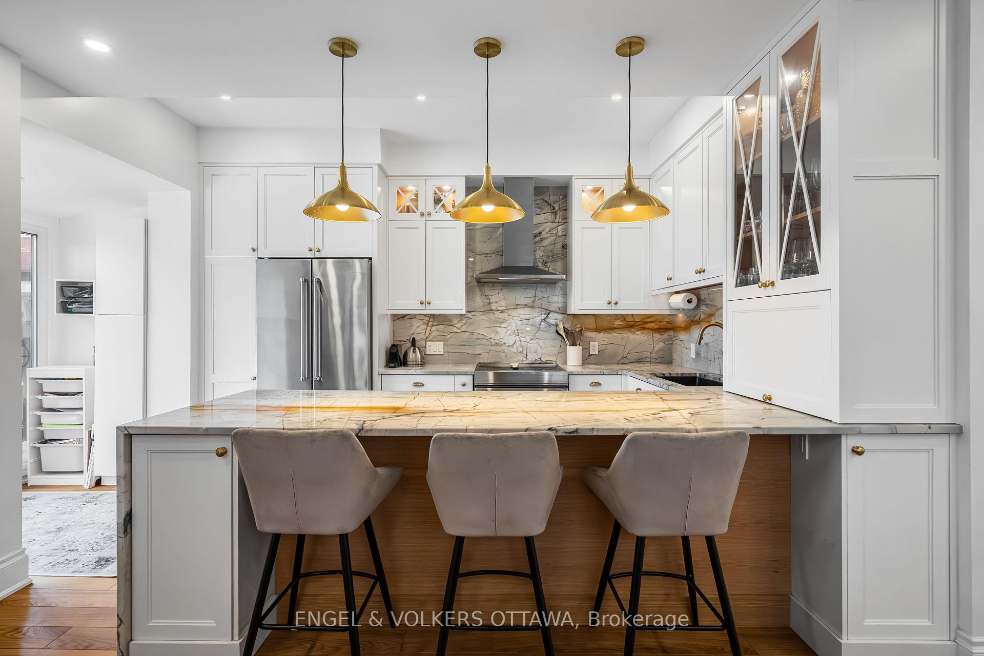 Photo 12 of 817 Lyon Street S, Ottawa, Glebe — HOMEH