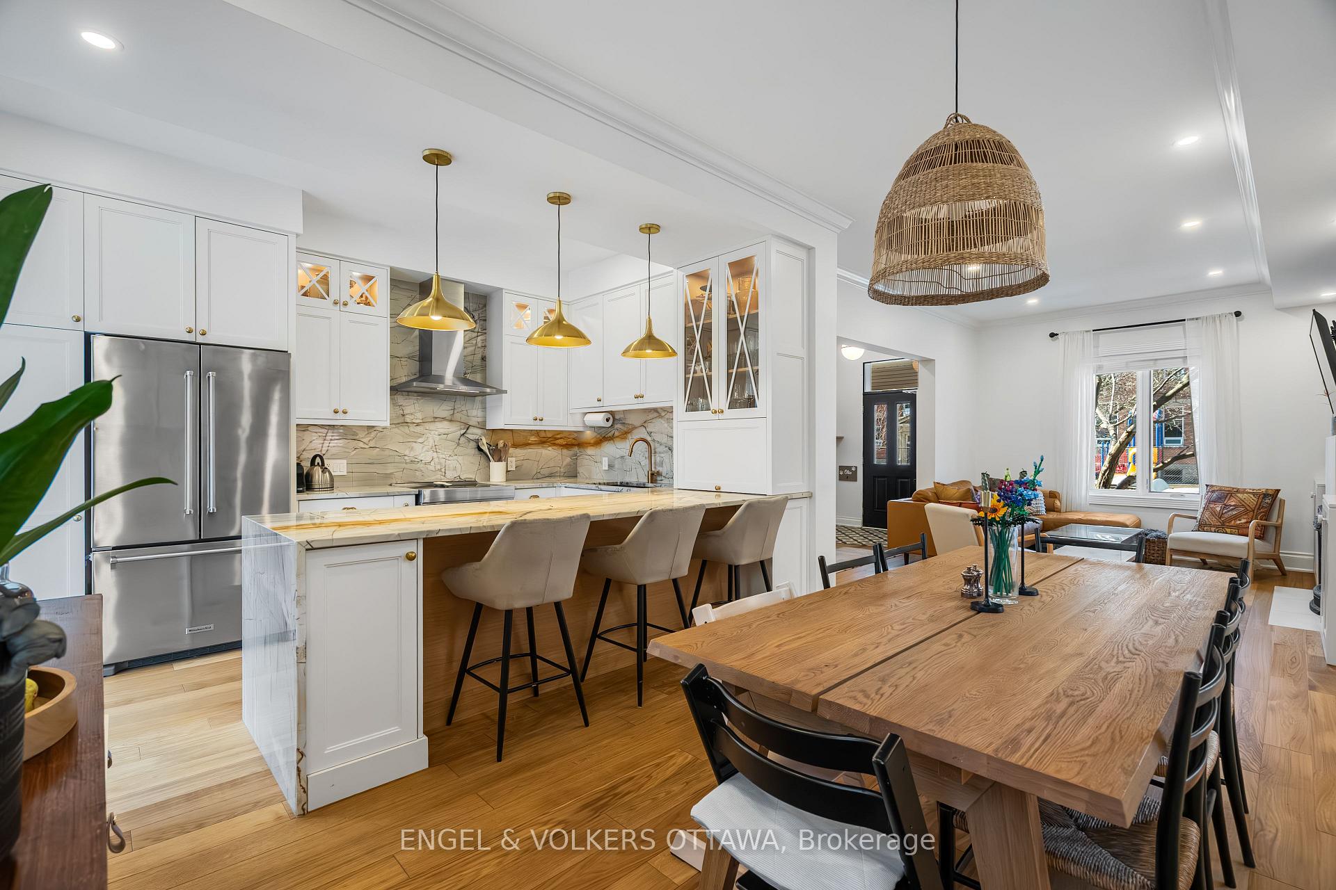 Photo 13 of 817 Lyon Street S, Ottawa, Glebe — HOMEH