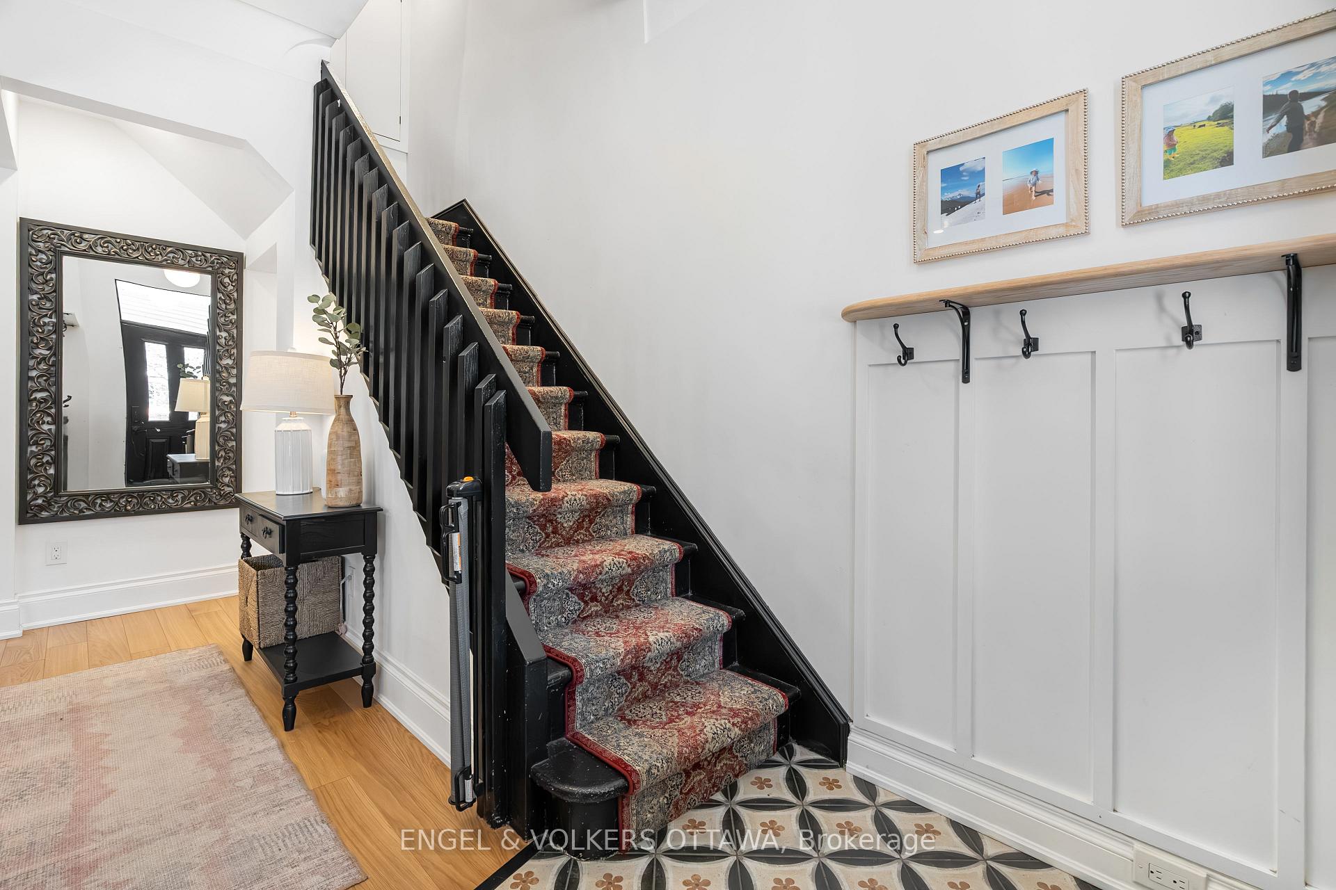 Photo 18 of 817 Lyon Street S, Ottawa, Glebe — HOMEH