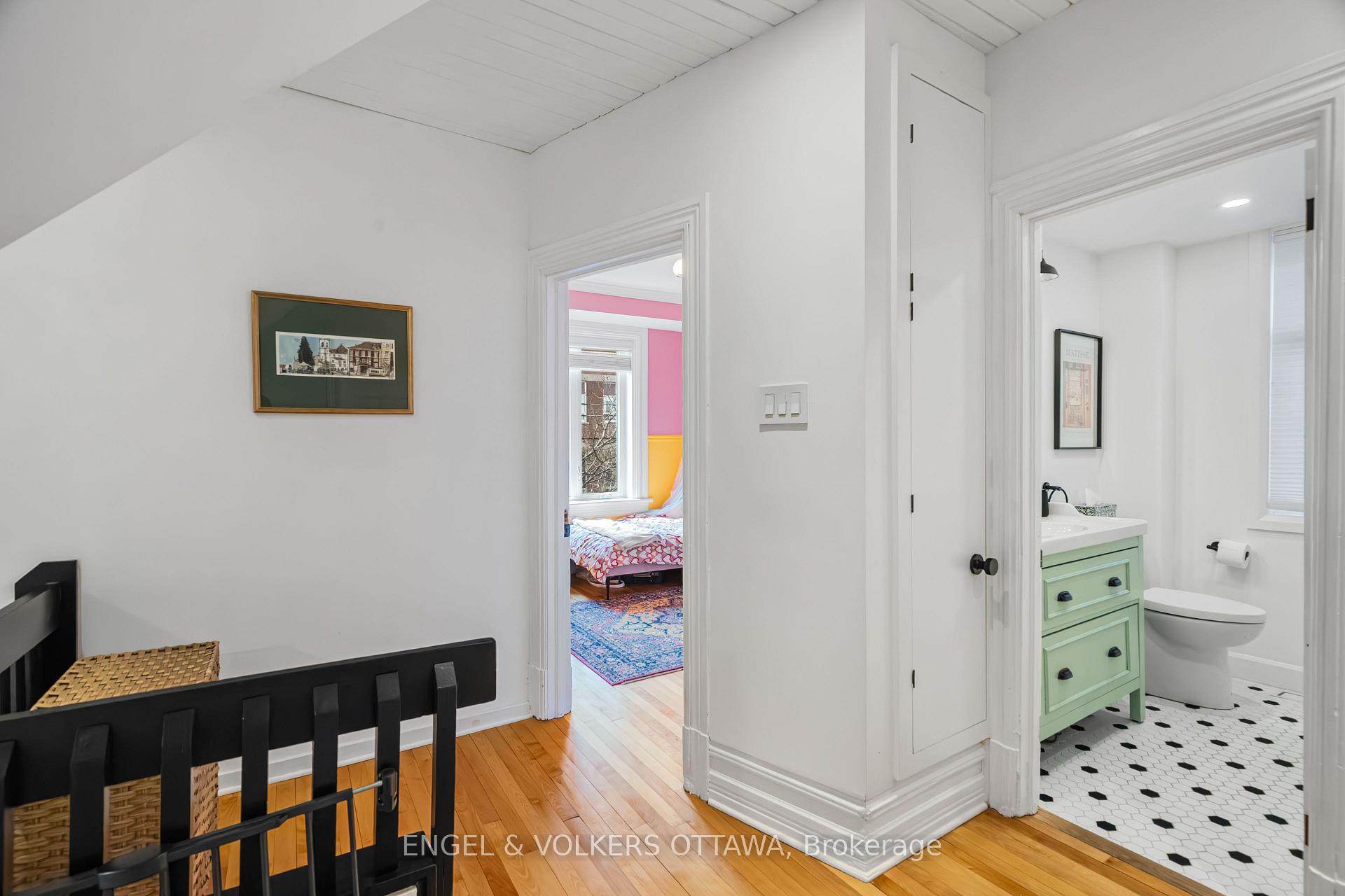 Photo 19 of 817 Lyon Street S, Ottawa, Glebe — HOMEH