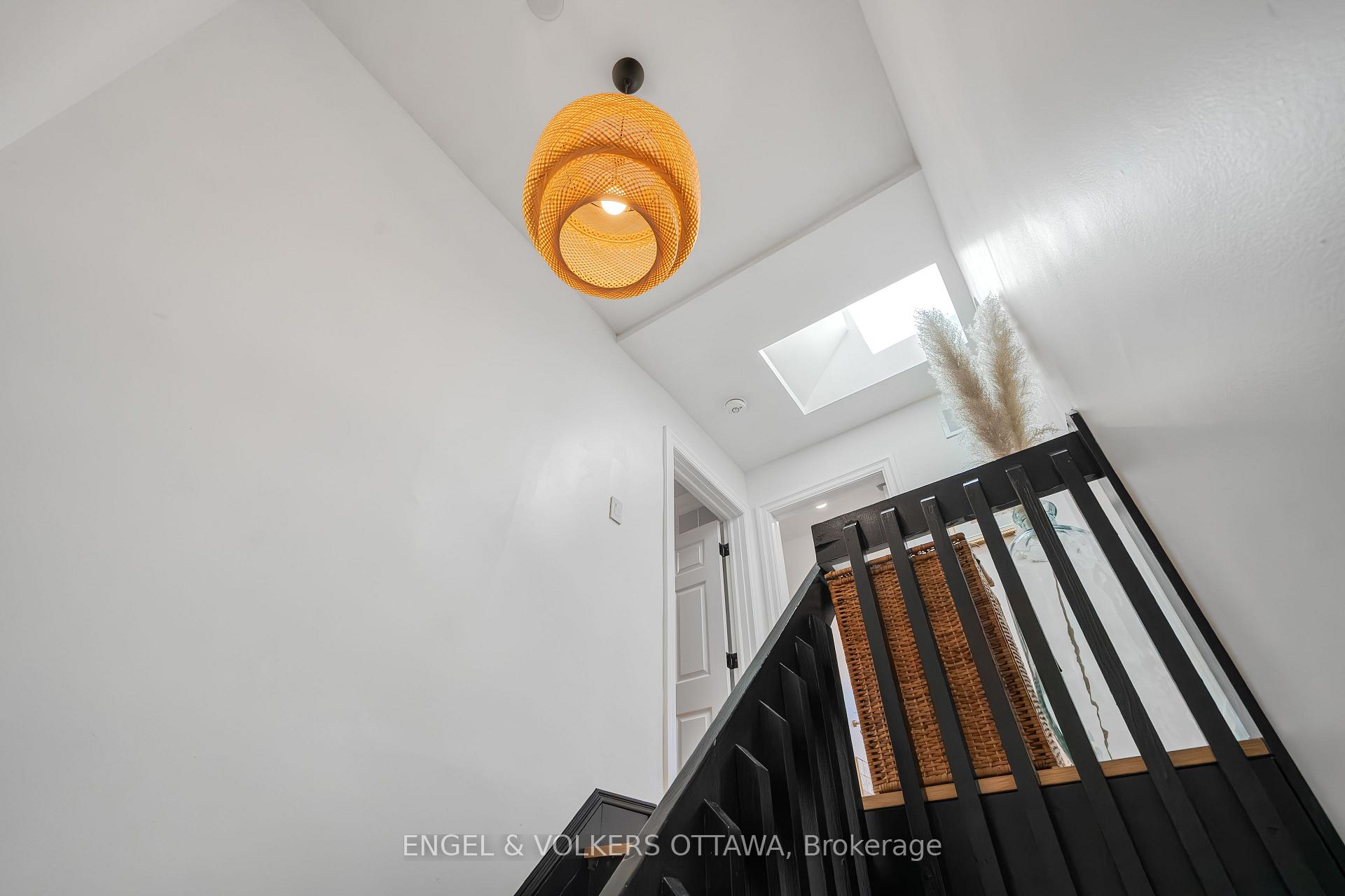 Photo 28 of 817 Lyon Street S, Ottawa, Glebe — HOMEH