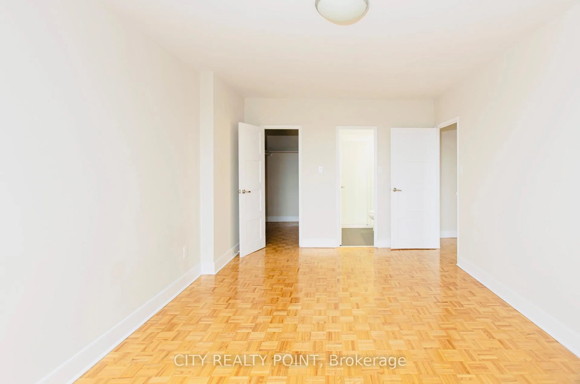 Photo 11 of Unit 701, 10 Shallmar Boulevard, Toronto, Forest Hill North — HOMEH
