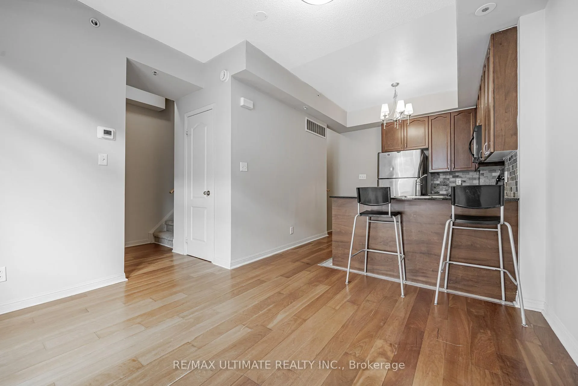 Photo 5 of Unit TH21, 68 Carr Street, Toronto, Kensington-Chinatown — HOMEH