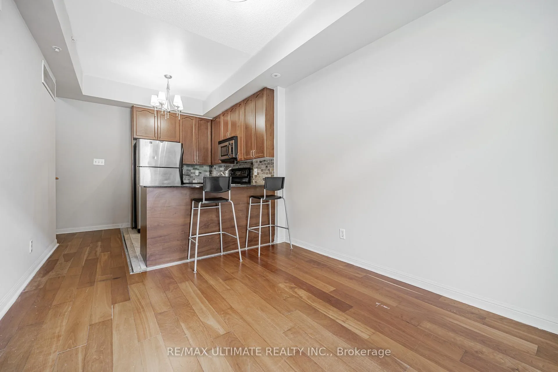 Photo 6 of Unit TH21, 68 Carr Street, Toronto, Kensington-Chinatown — HOMEH
