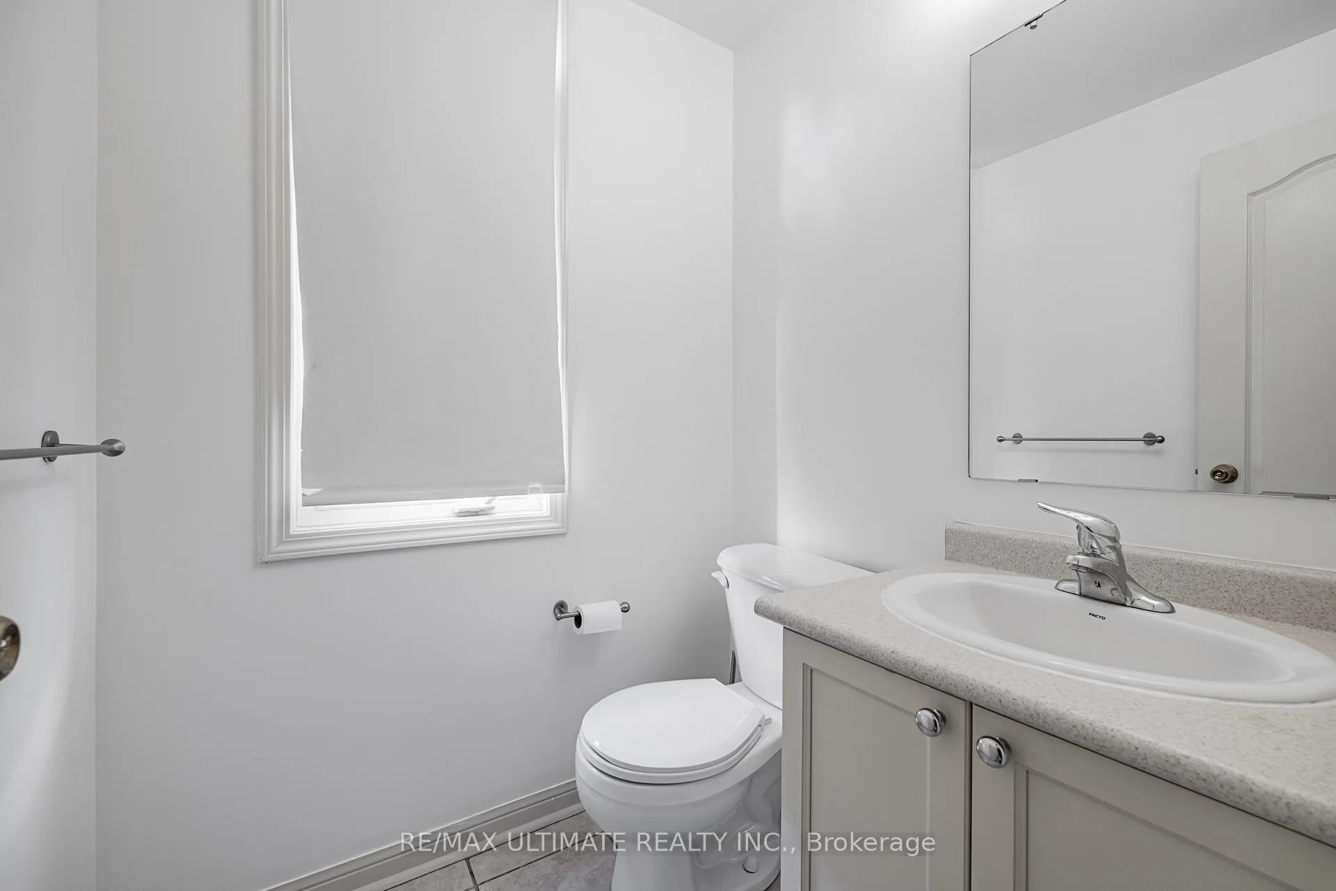 Photo 10 of Unit TH21, 68 Carr Street, Toronto, Kensington-Chinatown — HOMEH