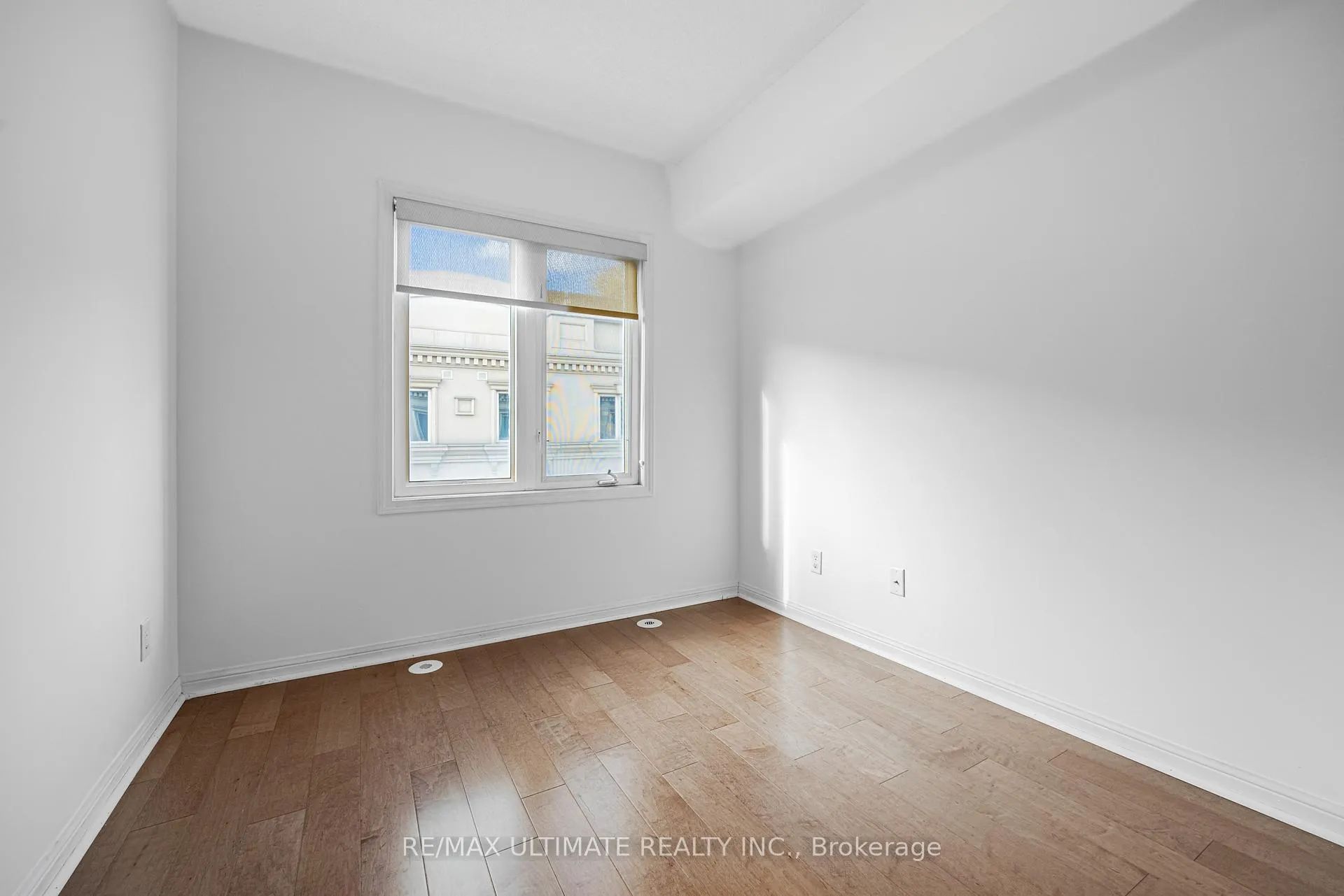 Photo 13 of Unit TH21, 68 Carr Street, Toronto, Kensington-Chinatown — HOMEH