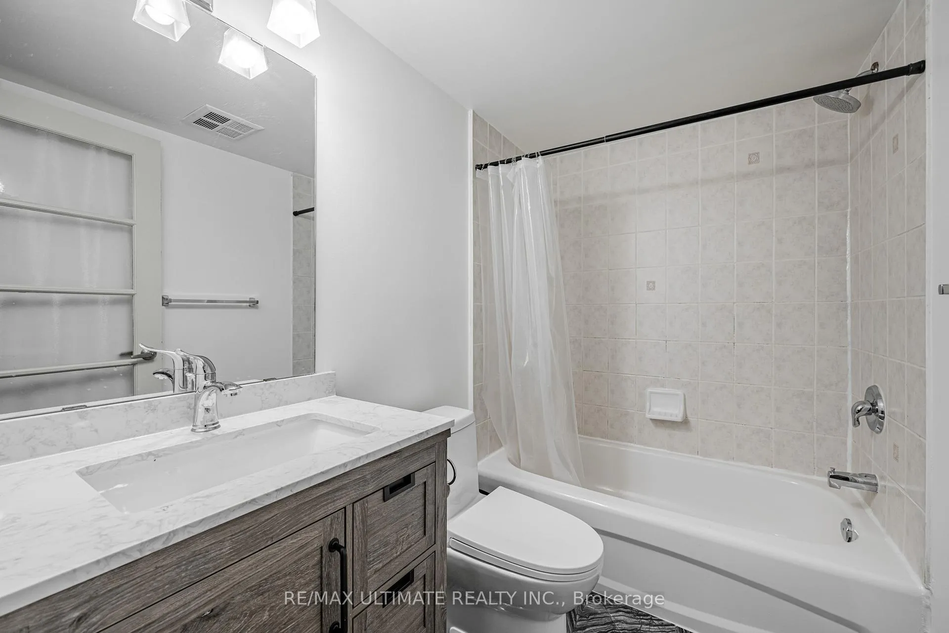 Photo 14 of Unit TH21, 68 Carr Street, Toronto, Kensington-Chinatown — HOMEH