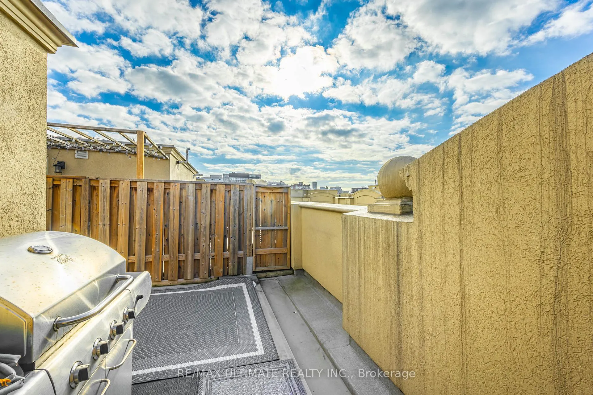 Photo 17 of Unit TH21, 68 Carr Street, Toronto, Kensington-Chinatown — HOMEH