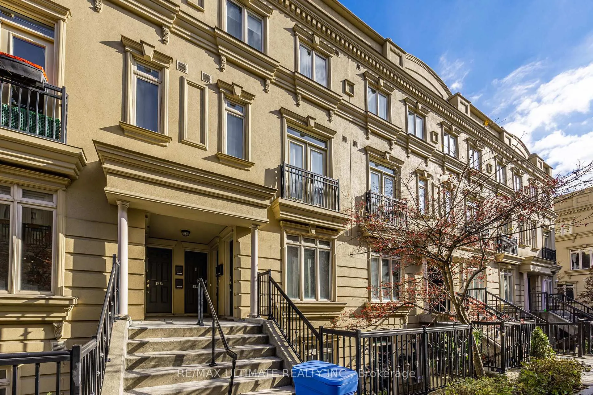 Photo 21 of Unit TH21, 68 Carr Street, Toronto, Kensington-Chinatown — HOMEH