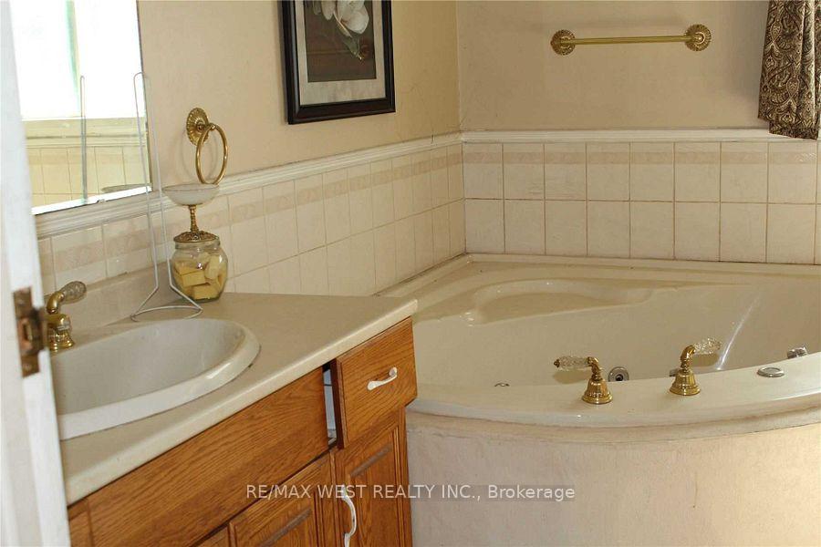 Photo 21 of 9340 Danforth Road E, Cobourg — HOMEH