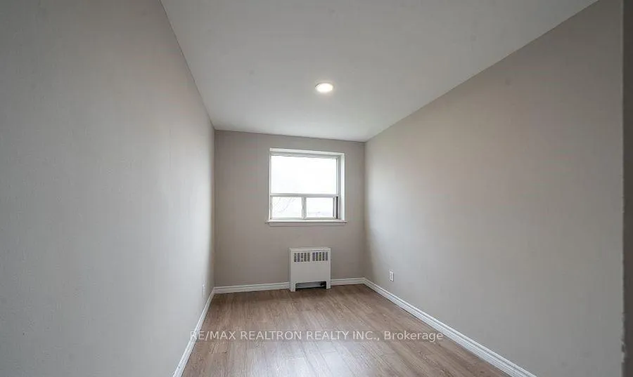 Front of Unit 337C, 468 Ottawa Street