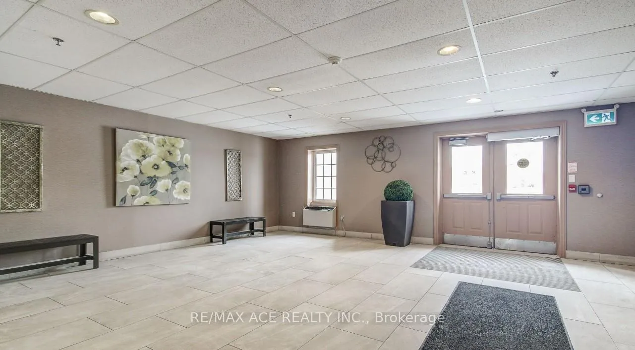 Photo 4 of Unit 320, 7428 Markham Road, Markham, Middlefield — HOMEH