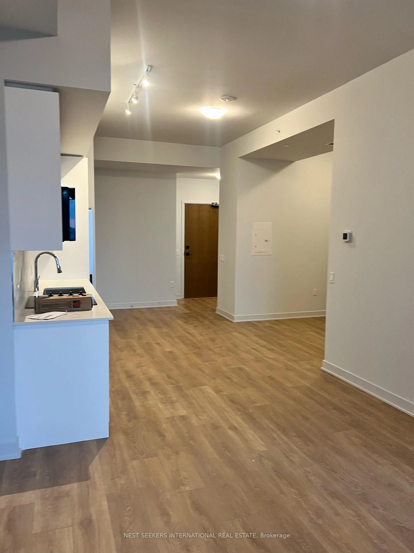 Photo 2 of Unit 1904, 2920 Highway 7, Vaughan, Concord — HOMEH