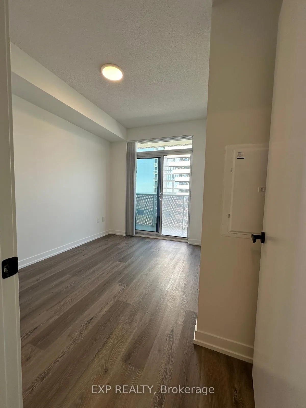 Photo 6 of Unit 4502, 225 Commerce Street, Vaughan, Vaughan Corporate Centre — HOMEH