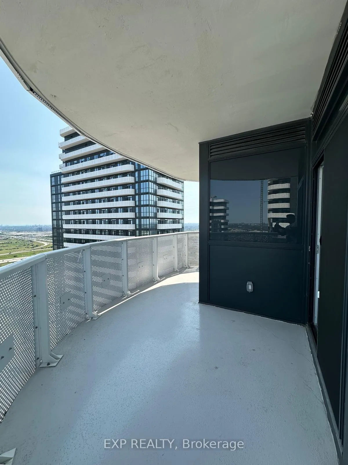 Photo 17 of Unit 4502, 225 Commerce Street, Vaughan, Vaughan Corporate Centre — HOMEH