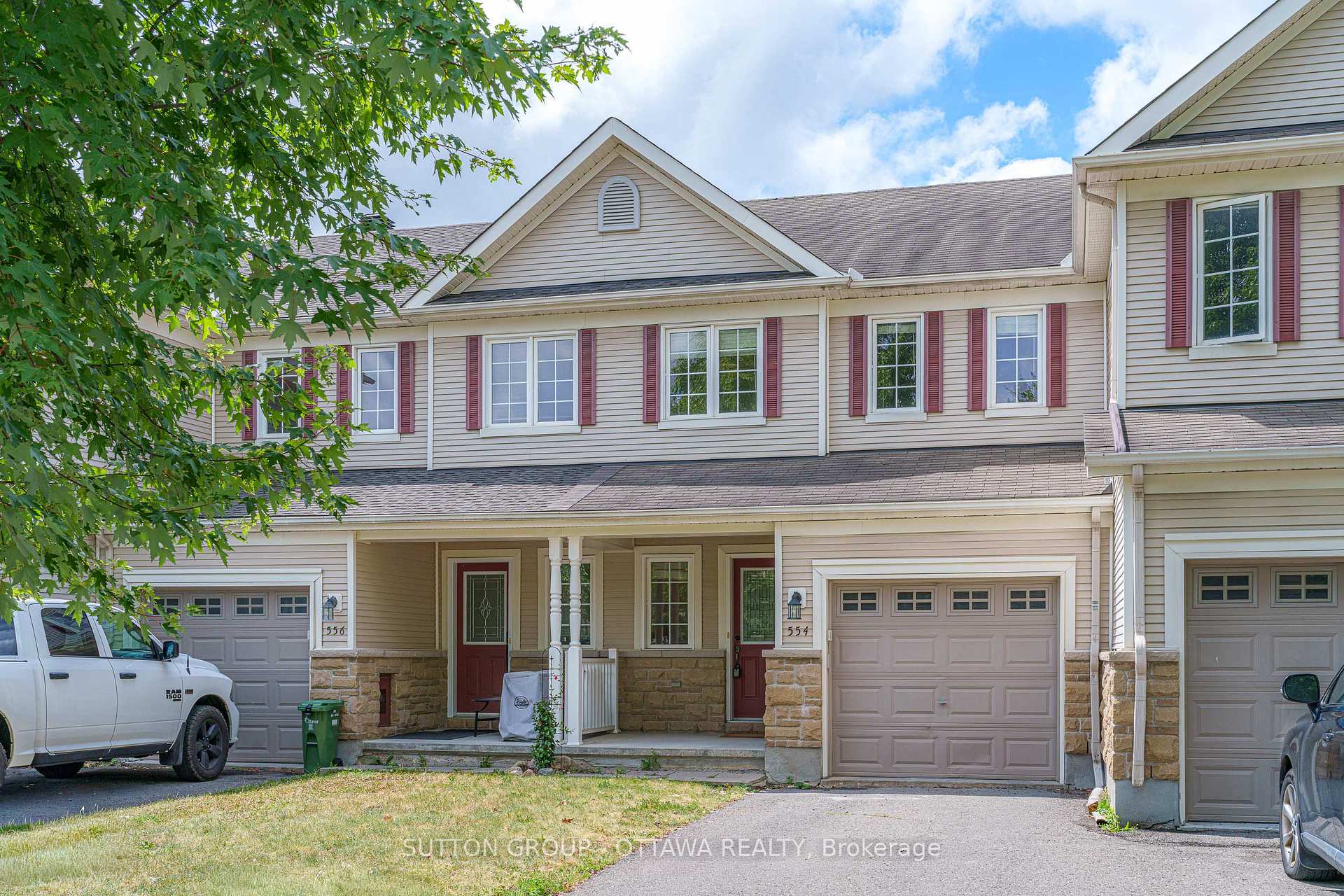 Front of 554 Ashbourne Crescent
