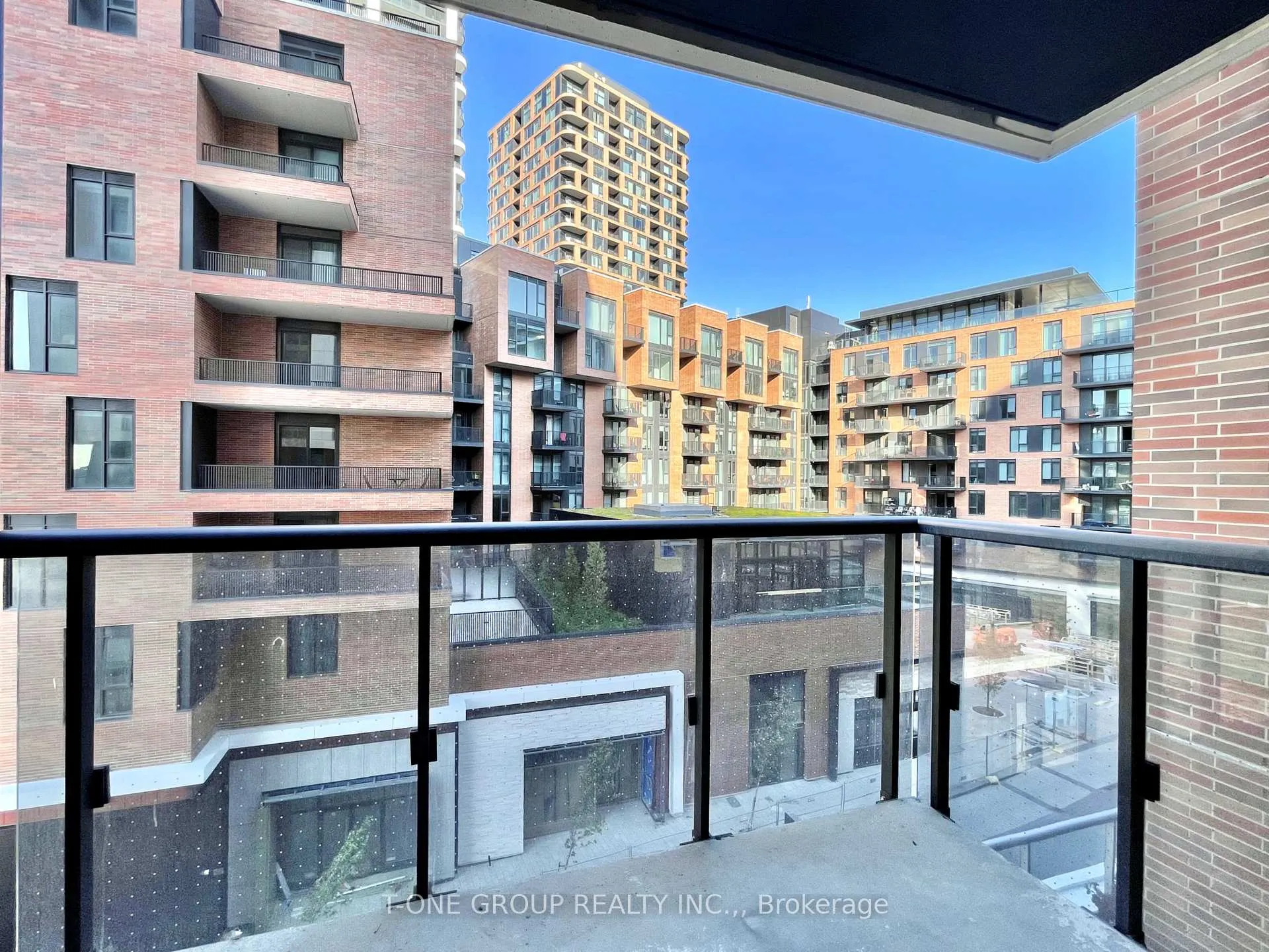 Photo 18 of Unit 612, 292 Verdale Crossing, Markham, Unionville — HOMEH