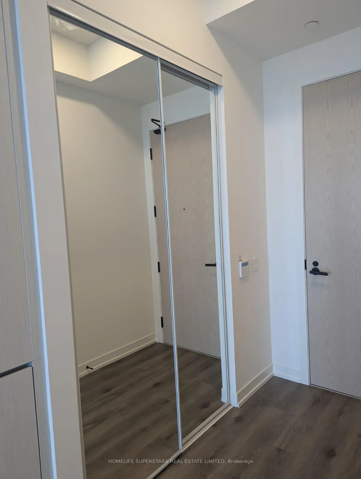 Photo 16 of Unit 708, 28 Interchange Way, Vaughan, Vaughan Corporate Centre — HOMEH