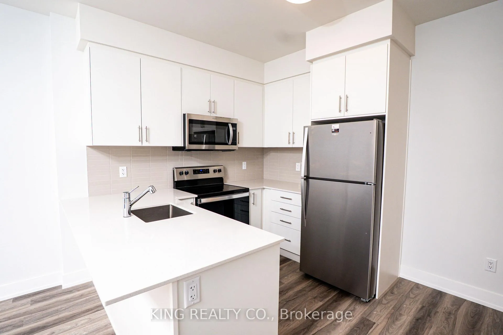 Photo 5 of Unit 204, 1100 Lackner Pl, Kitchener — HOMEH