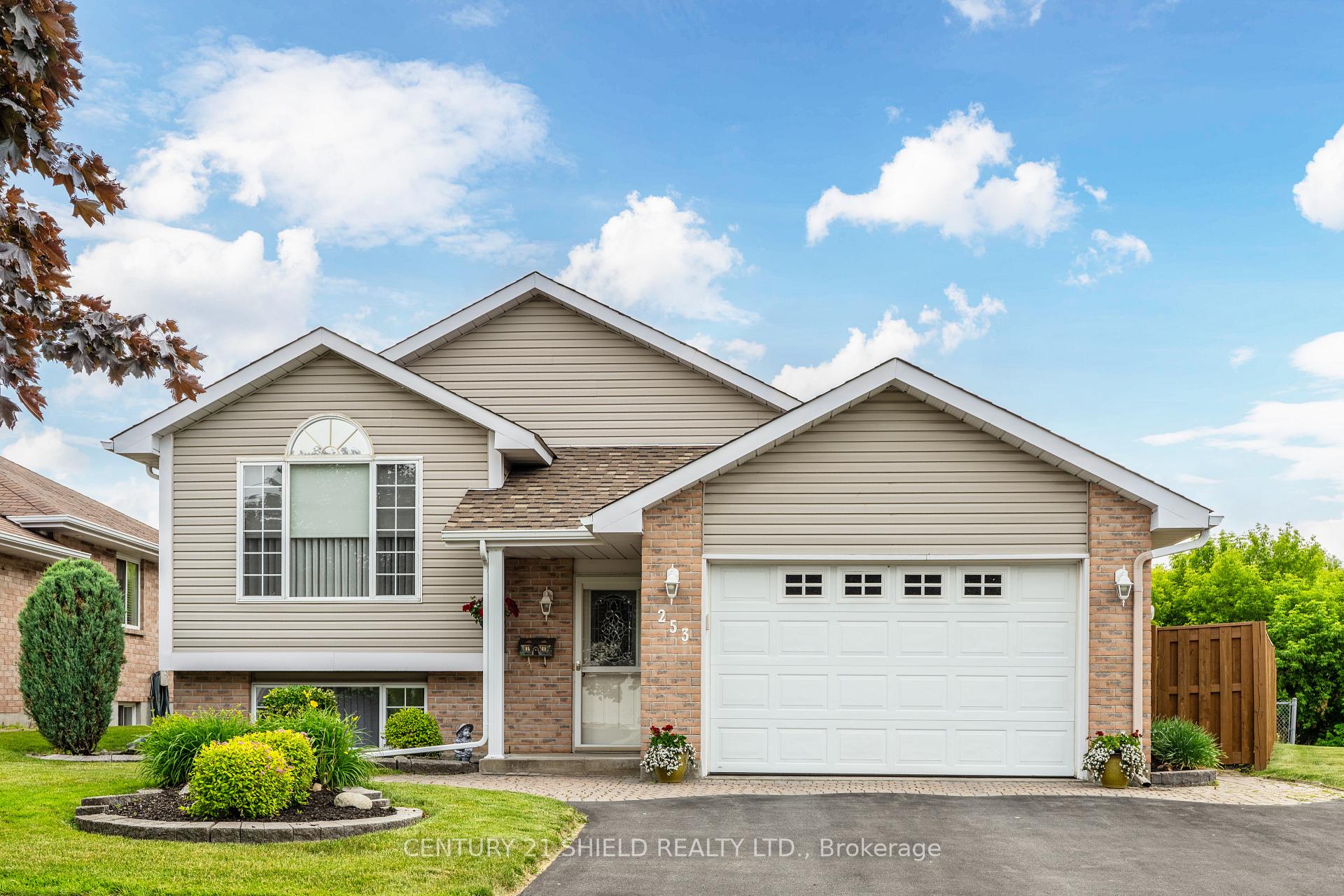 Photo 3 of 253 Northwoods Crescent, Cornwall — HOMEH