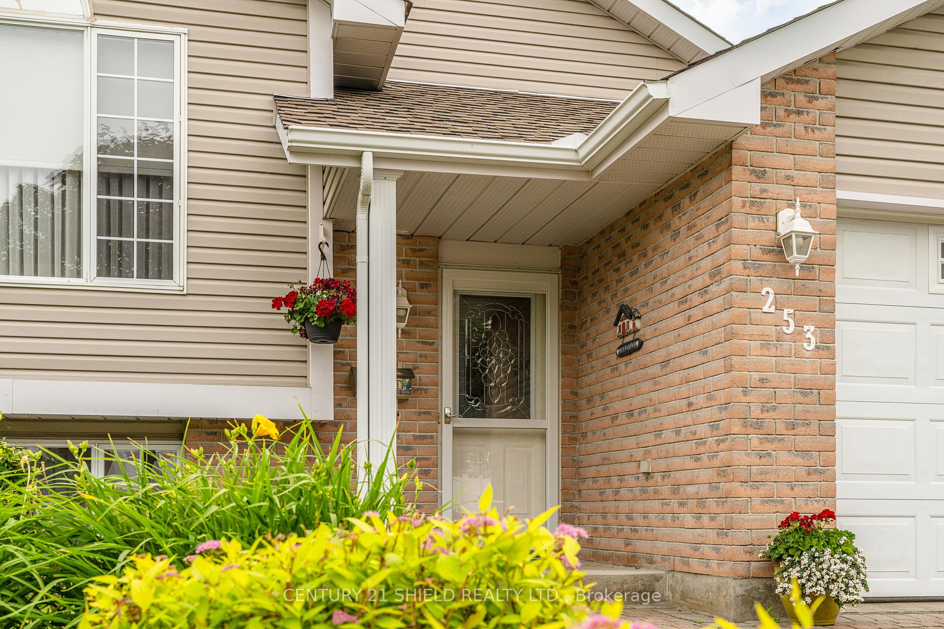 Photo 8 of 253 Northwoods Crescent, Cornwall — HOMEH