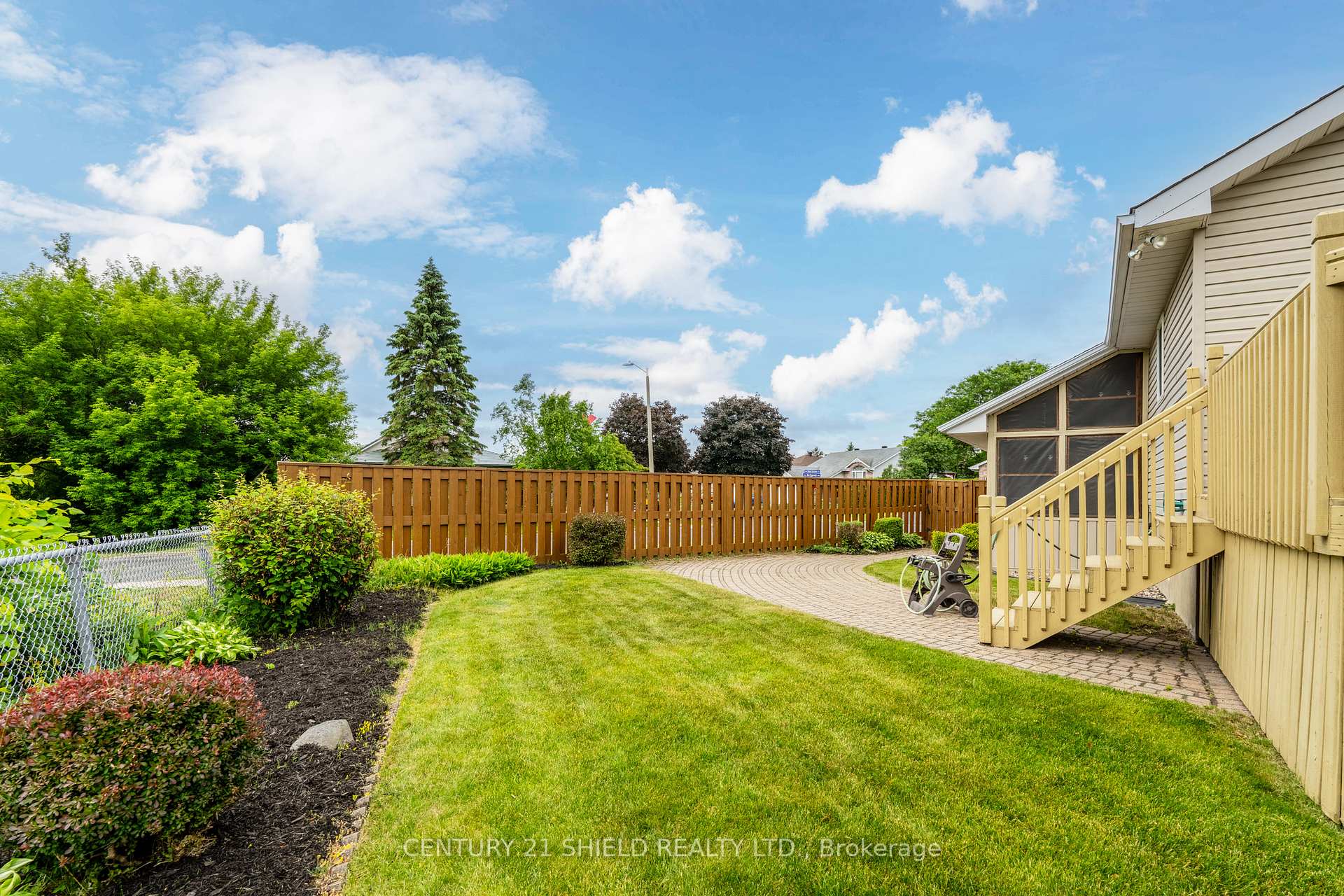 Photo 11 of 253 Northwoods Crescent, Cornwall — HOMEH
