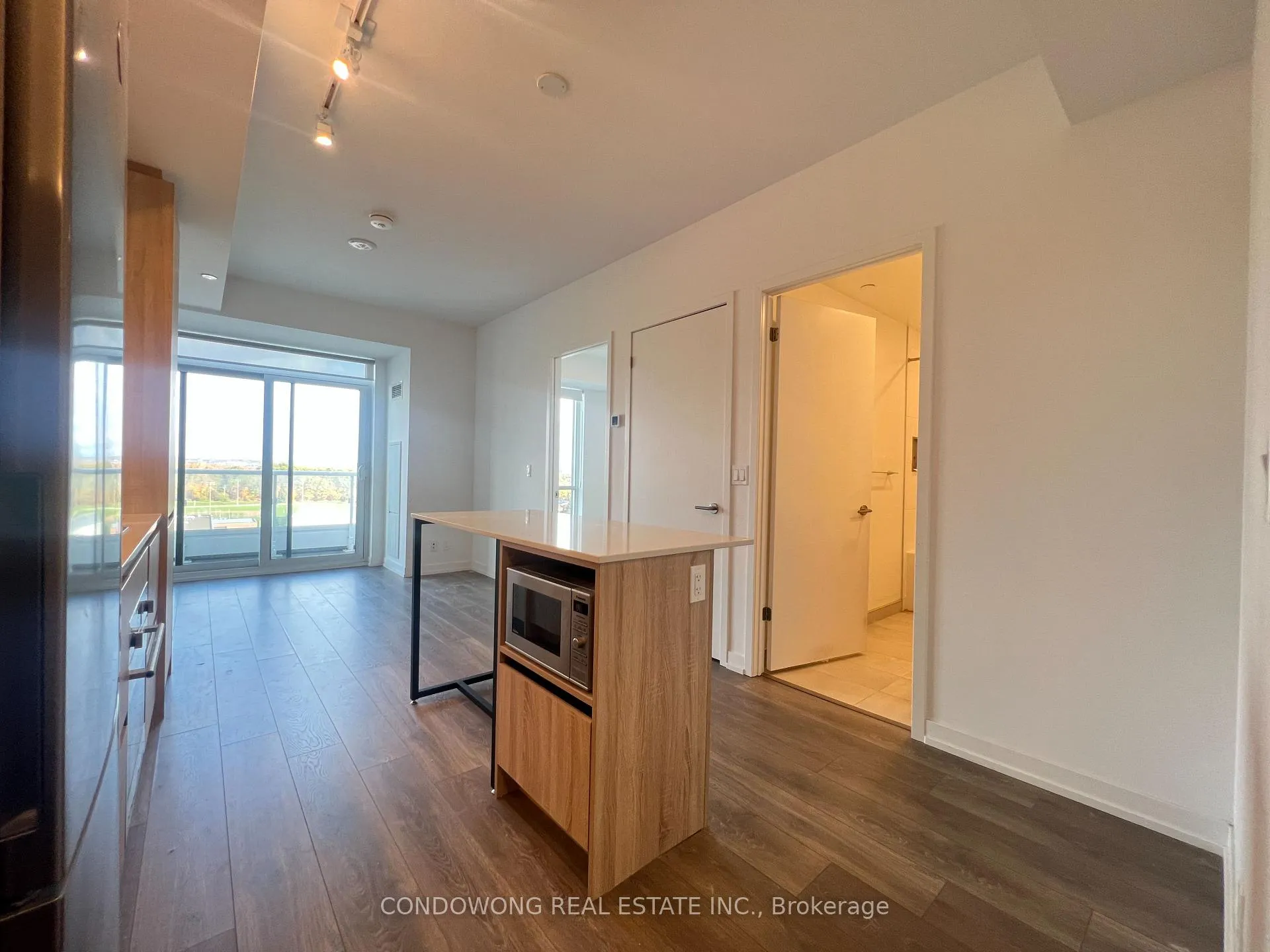 Photo 5 of Unit 1202, 8 Beverley Glen Boulevard, Vaughan, Beverley Glen — HOMEH