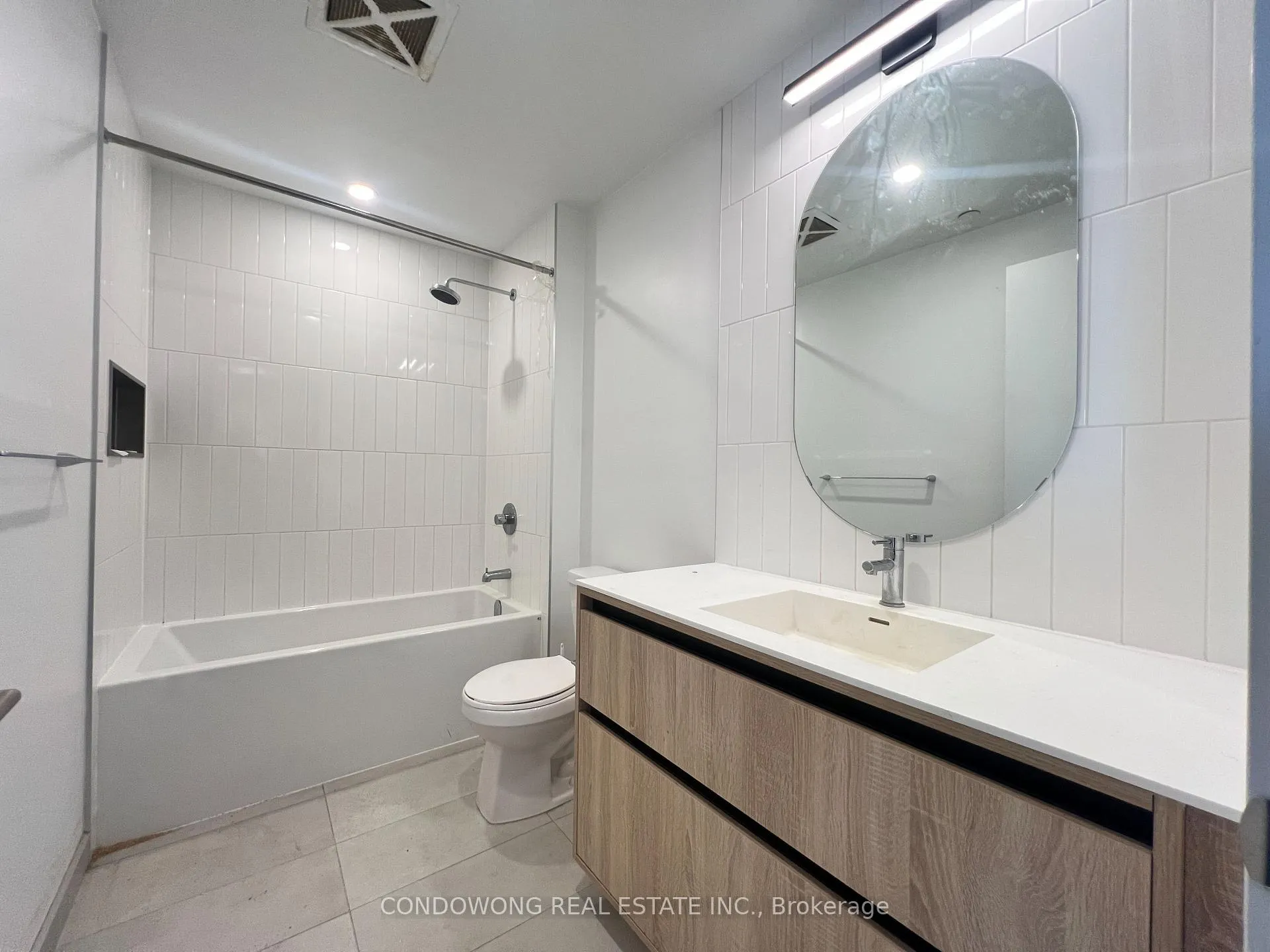 Photo 6 of Unit 1202, 8 Beverley Glen Boulevard, Vaughan, Beverley Glen — HOMEH