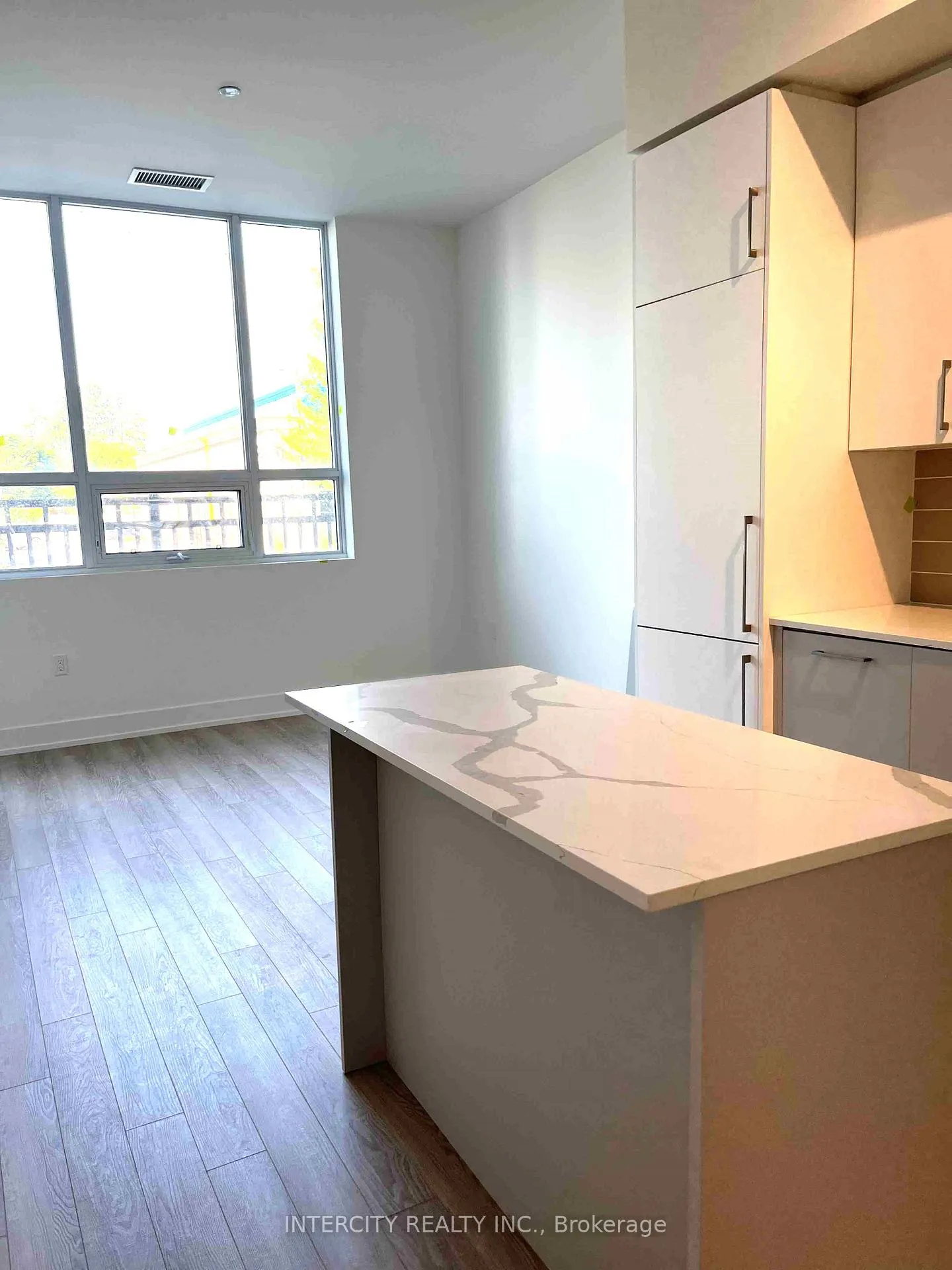 Photo 17 of Unit 116, 2075 King Road, King, King City — HOMEH