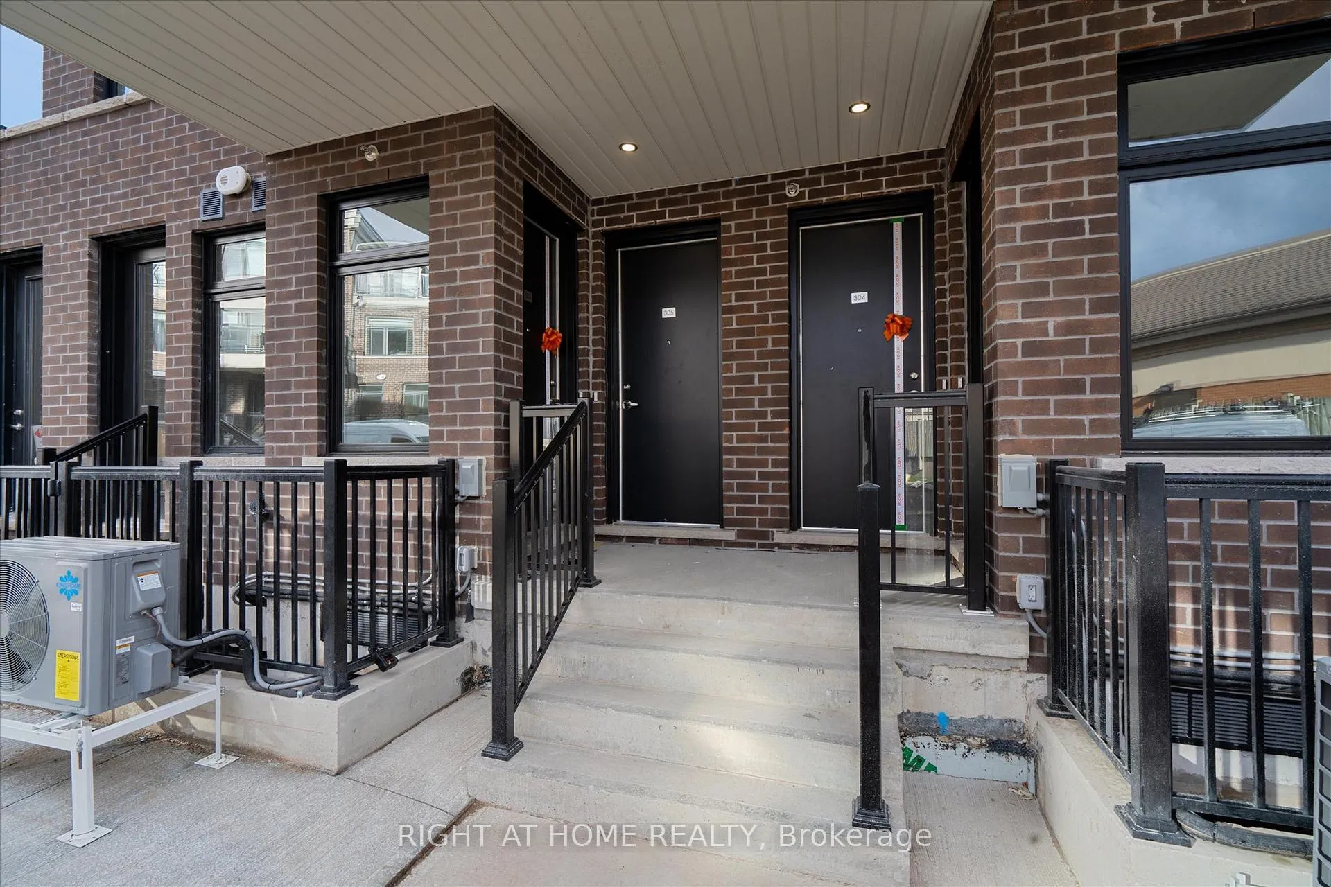 Photo 2 of Unit 305, 755 Omega Drive, Pickering, Woodlands — HOMEH