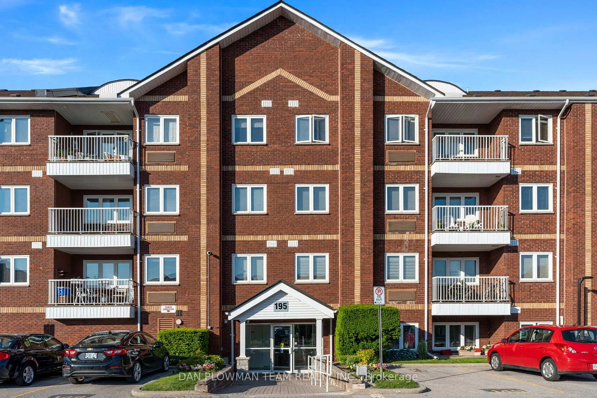Photo 2 of Unit 215, 195 Lake Driveway, Ajax, South West — HOMEH