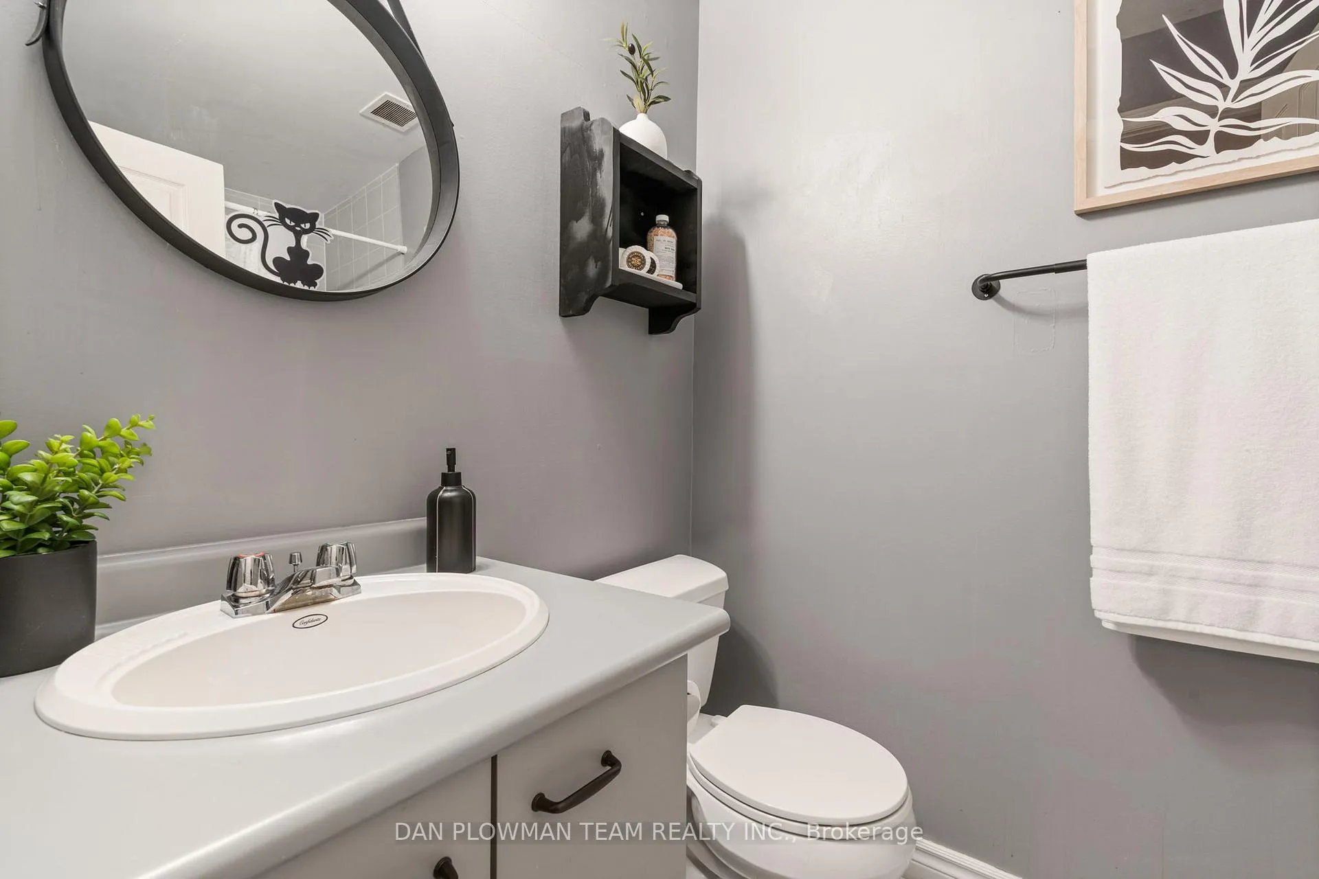 Photo 18 of Unit 215, 195 Lake Driveway, Ajax, South West — HOMEH