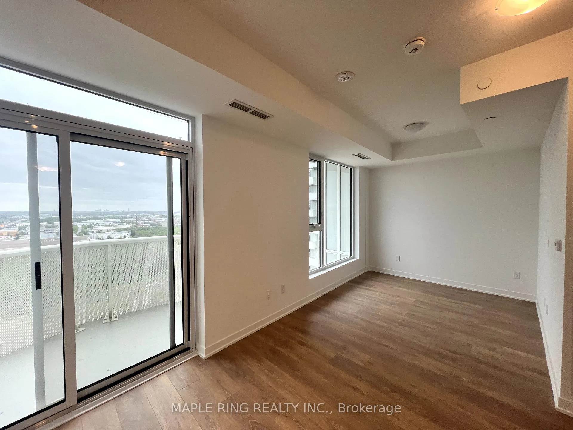 Photo 3 of Unit 2129, 498 Caldari Road, Vaughan, Concord — HOMEH