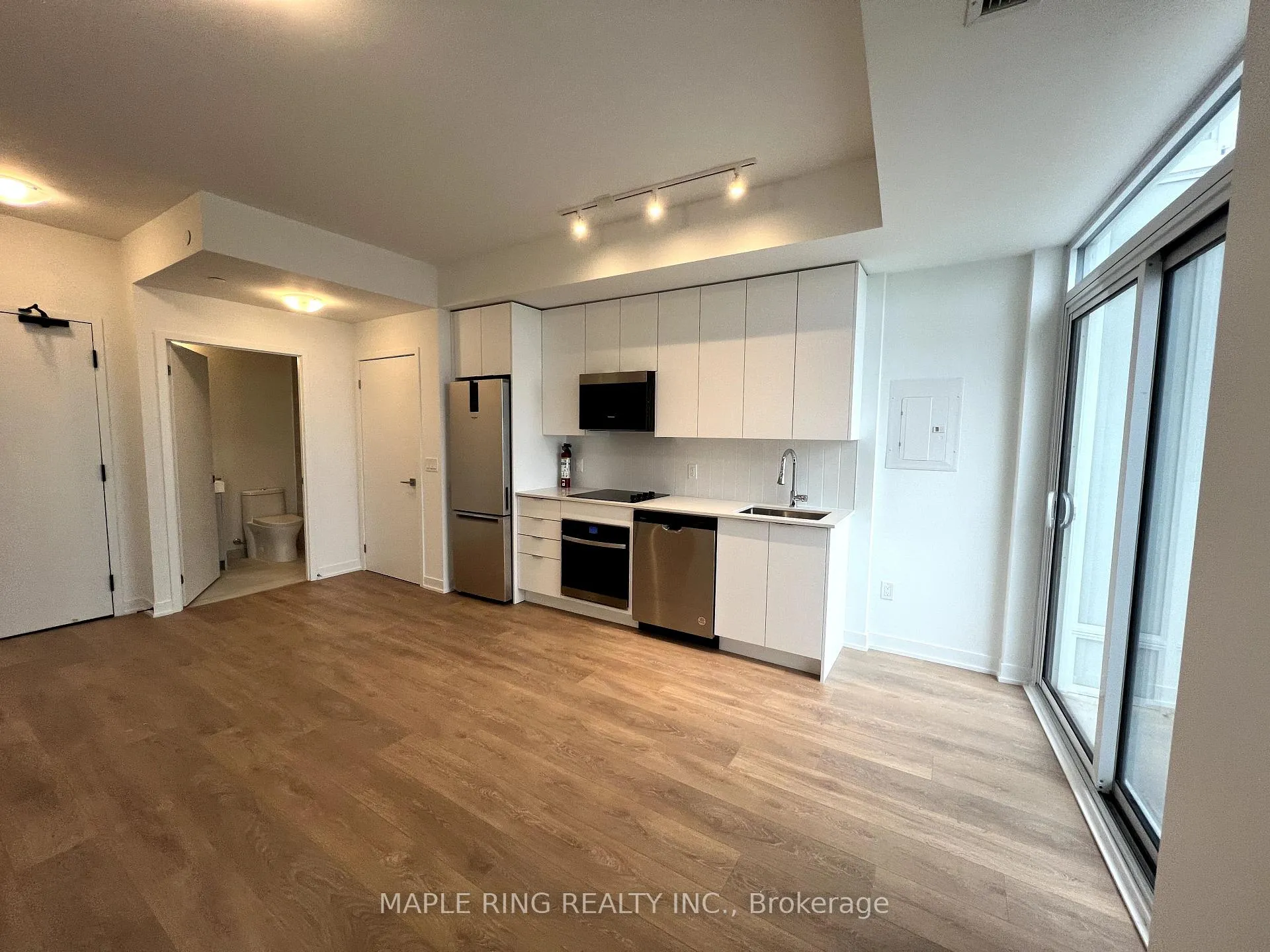 Photo 6 of Unit 2129, 498 Caldari Road, Vaughan, Concord — HOMEH