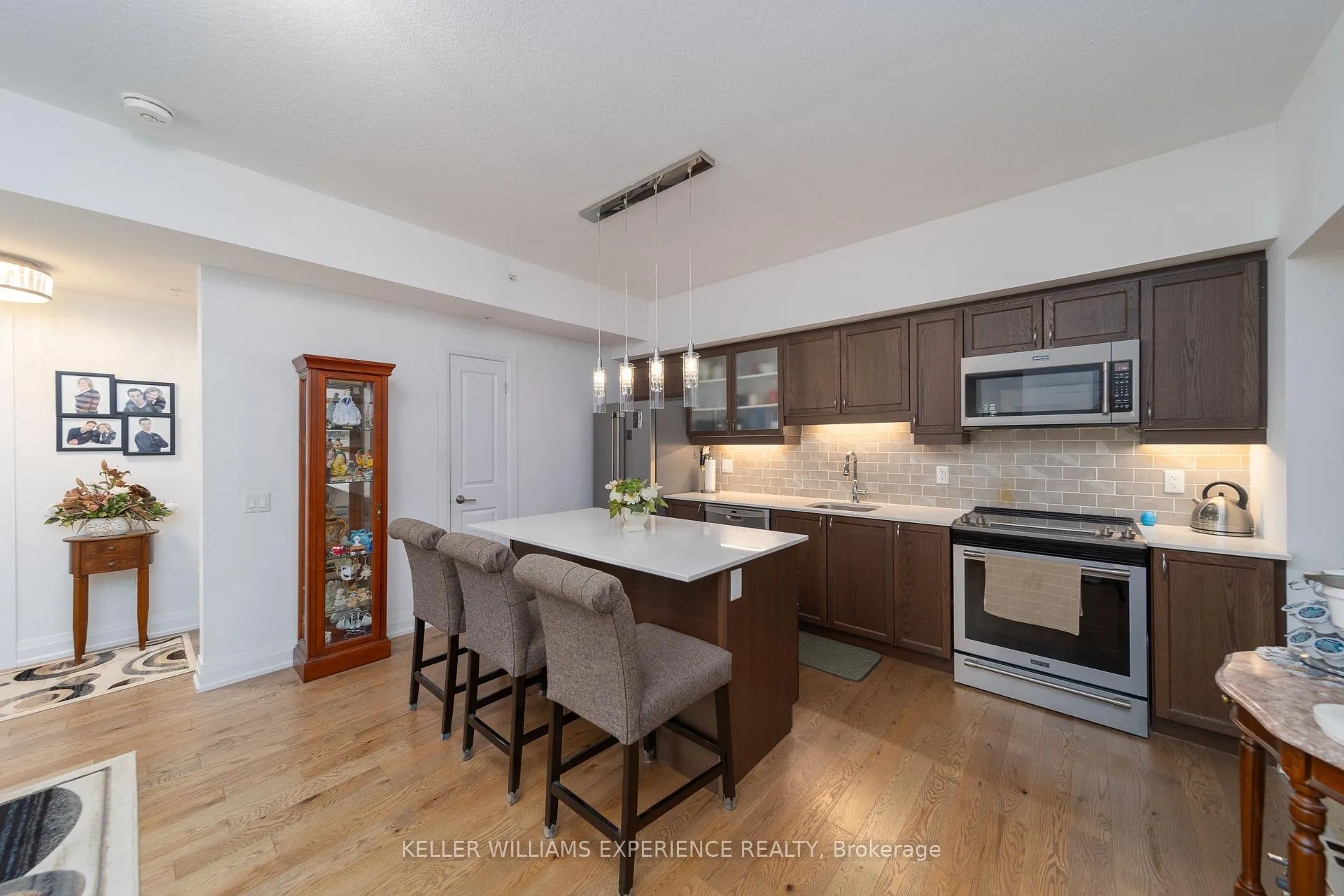 Photo 4 of Unit 101, 300 Essa Road E, Barrie, Ardagh — HOMEH