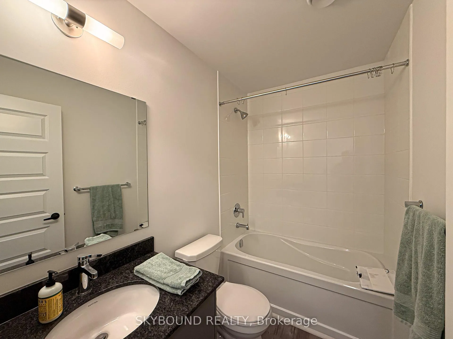 Photo 11 of Unit 212, 1101 Lackner Place, Kitchener — HOMEH