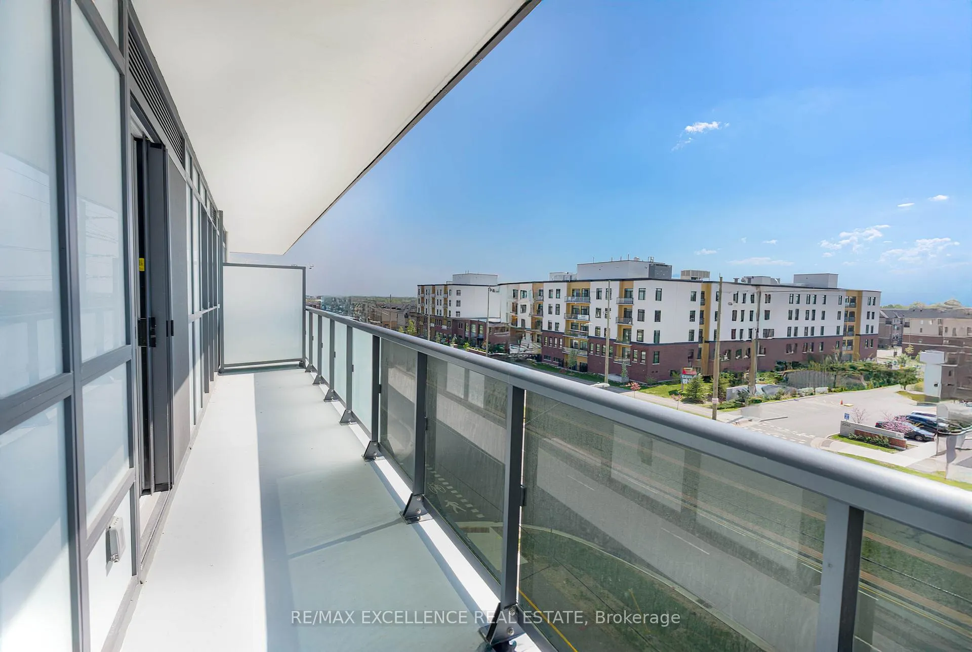 Photo 9 of Unit 408, 2545 Simcoe Street N, Oshawa, Windfields — HOMEH