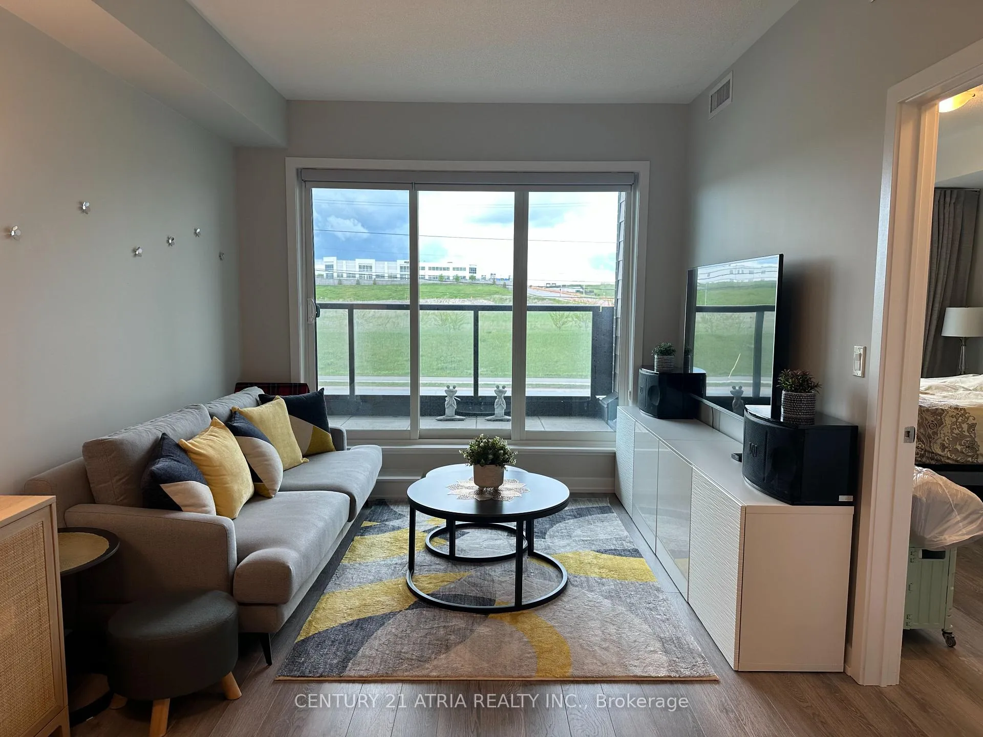 Photo 3 of Unit 239, 555 William Graham Drive, Aurora, Rural Aurora — HOMEH