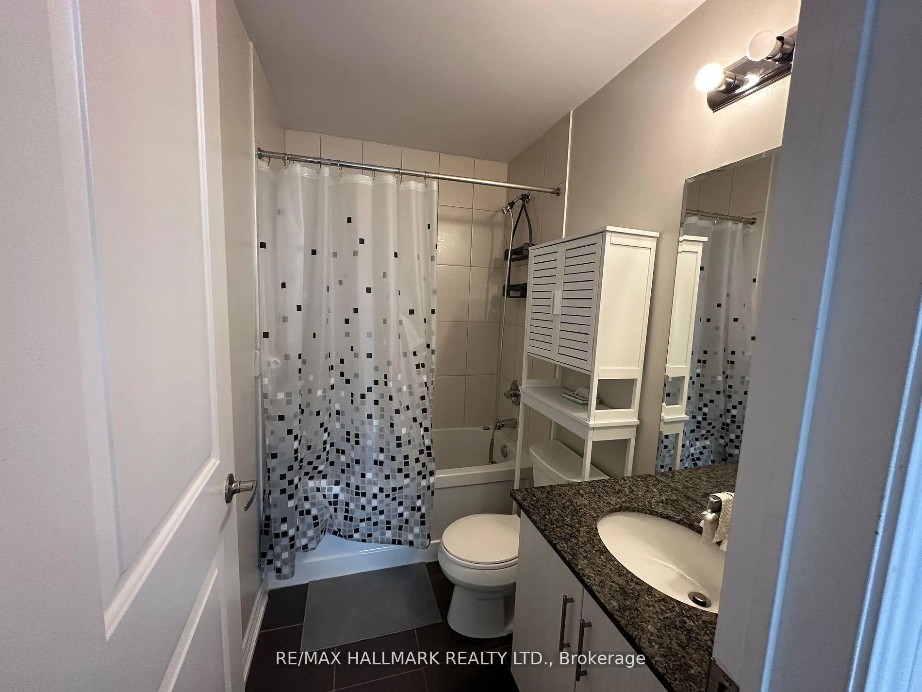 Photo 7 of Unit 1004, 9255 Jane Street, Vaughan, Maple — HOMEH