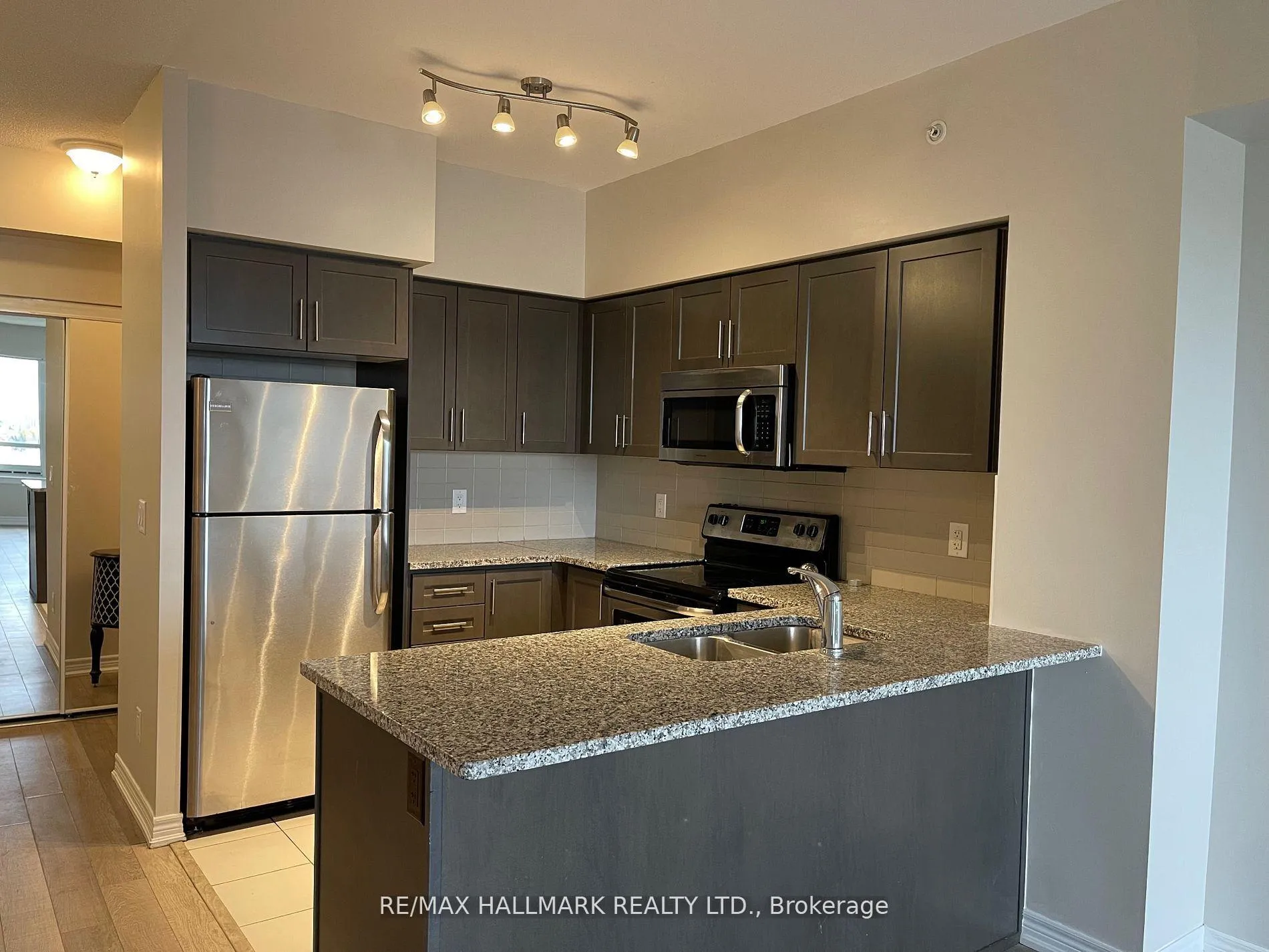 Photo 12 of Unit 1004, 9255 Jane Street, Vaughan, Maple — HOMEH