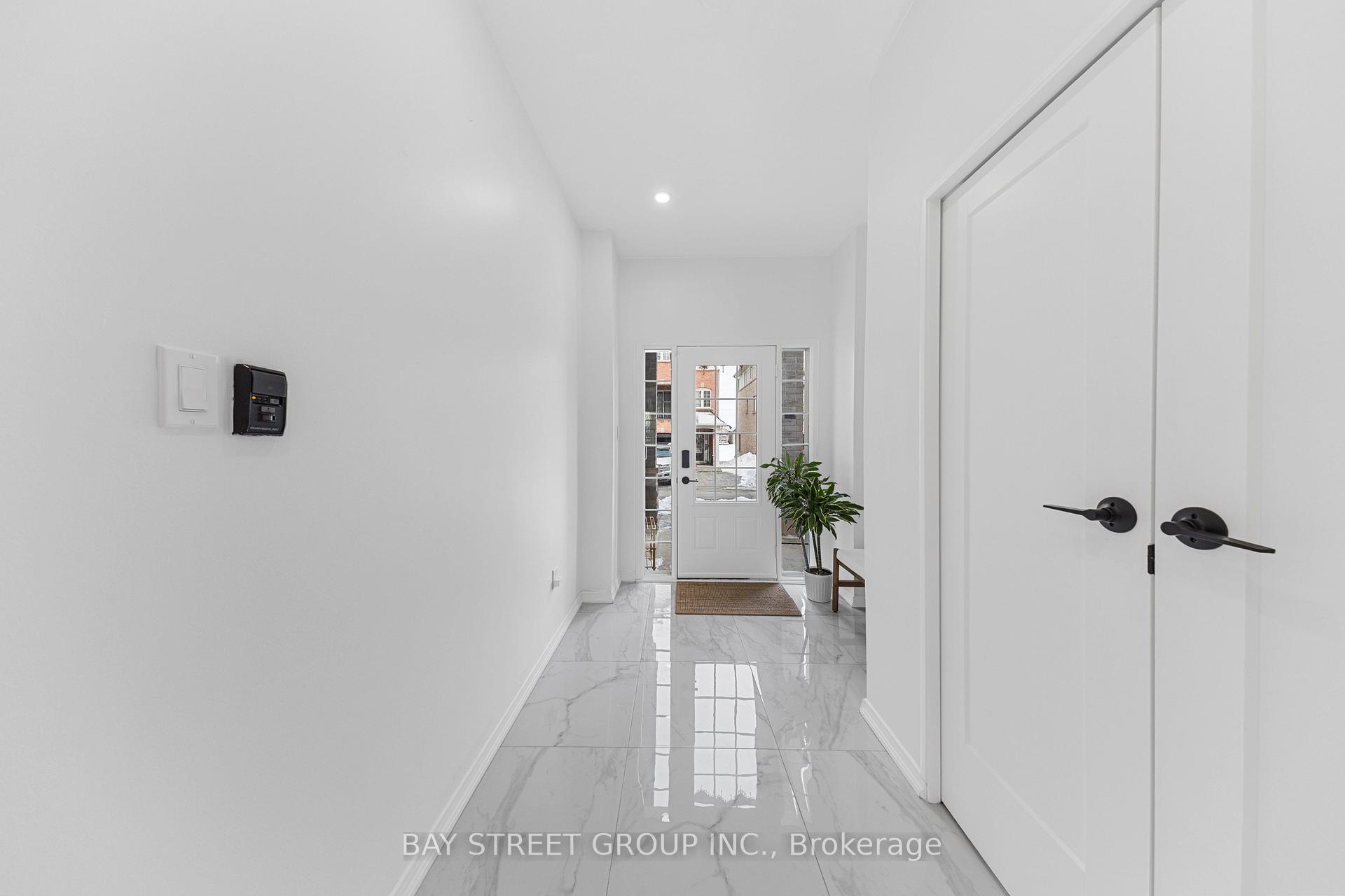 Photo 7 of 112 Barnham Street, Ajax, Central East — HOMEH