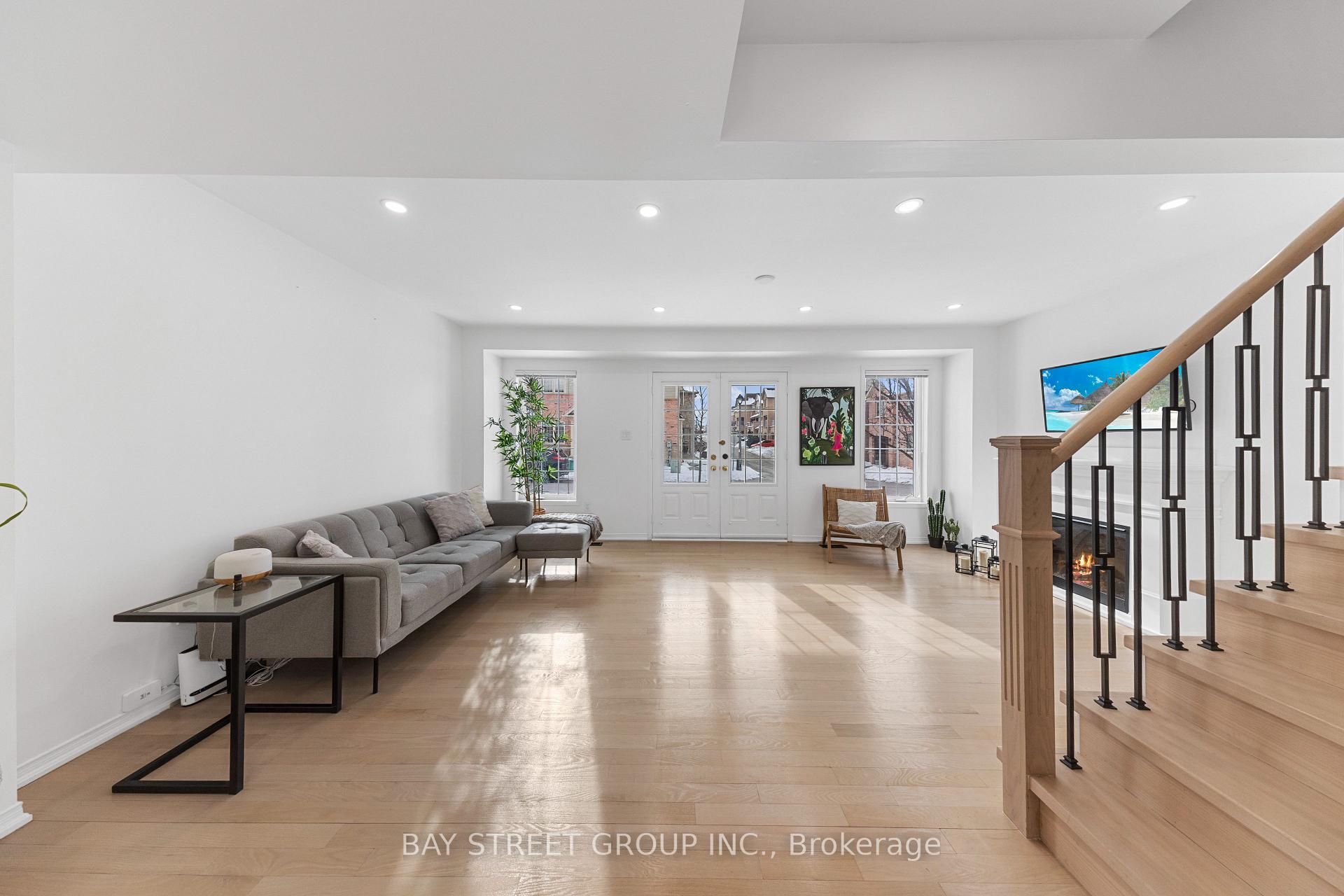 Photo 9 of 112 Barnham Street, Ajax, Central East — HOMEH