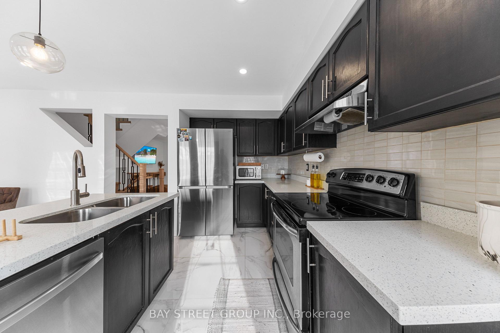 Photo 16 of 112 Barnham Street, Ajax, Central East — HOMEH