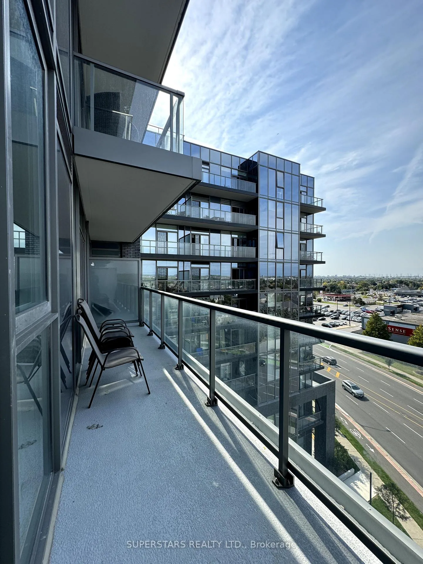 Photo 6 of Unit 711, 10 Gatineau Drive, Vaughan, Beverley Glen — HOMEH