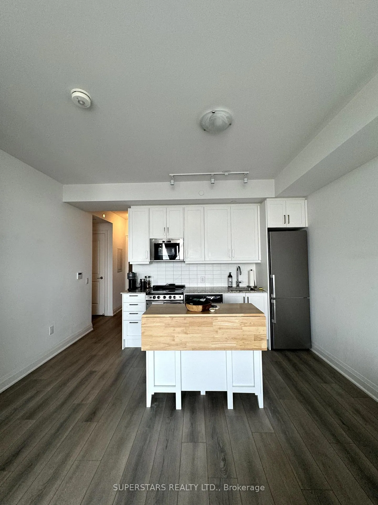 Photo 12 of Unit 711, 10 Gatineau Drive, Vaughan, Beverley Glen — HOMEH