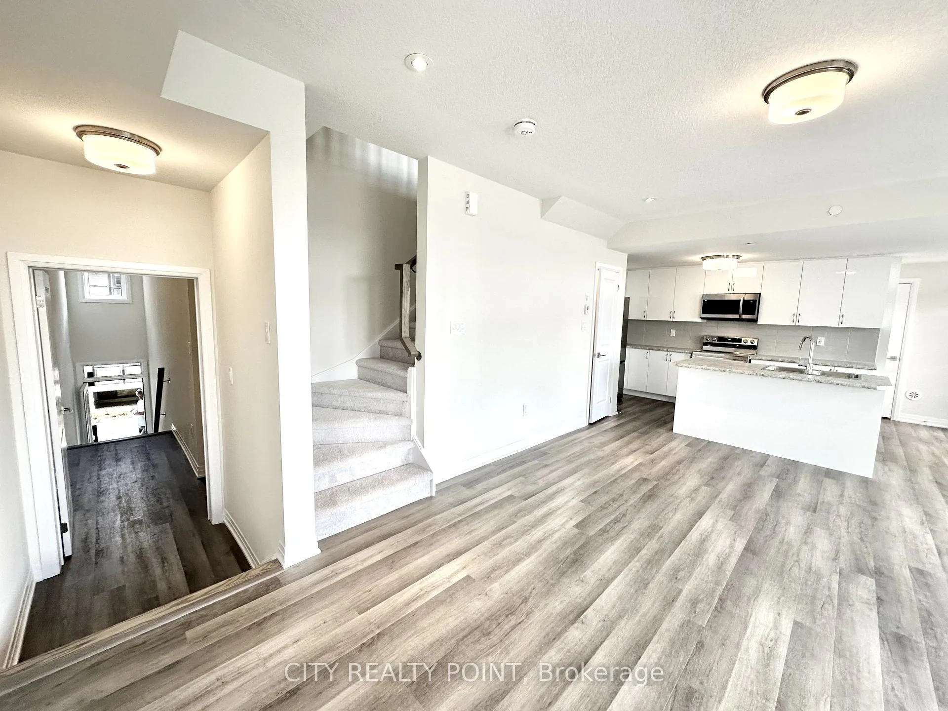 Photo 3 of Unit 5, 15 Fieldridge Crescent N, Brampton, Sandringham-Wellington North — HOMEH